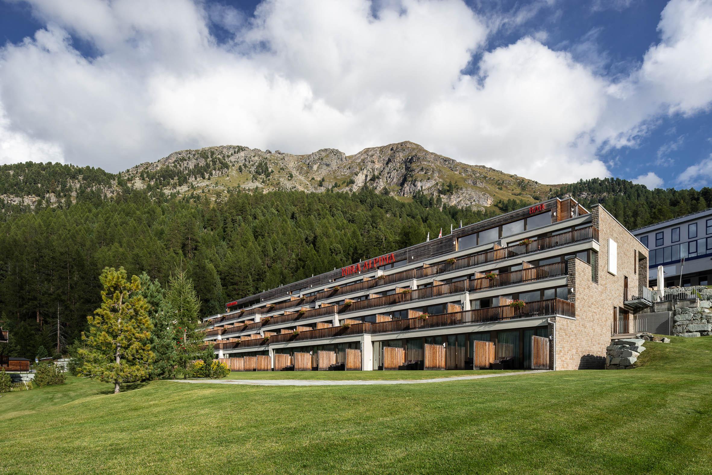 Vista Exterior Nira Alpina - Member of Design Hotels