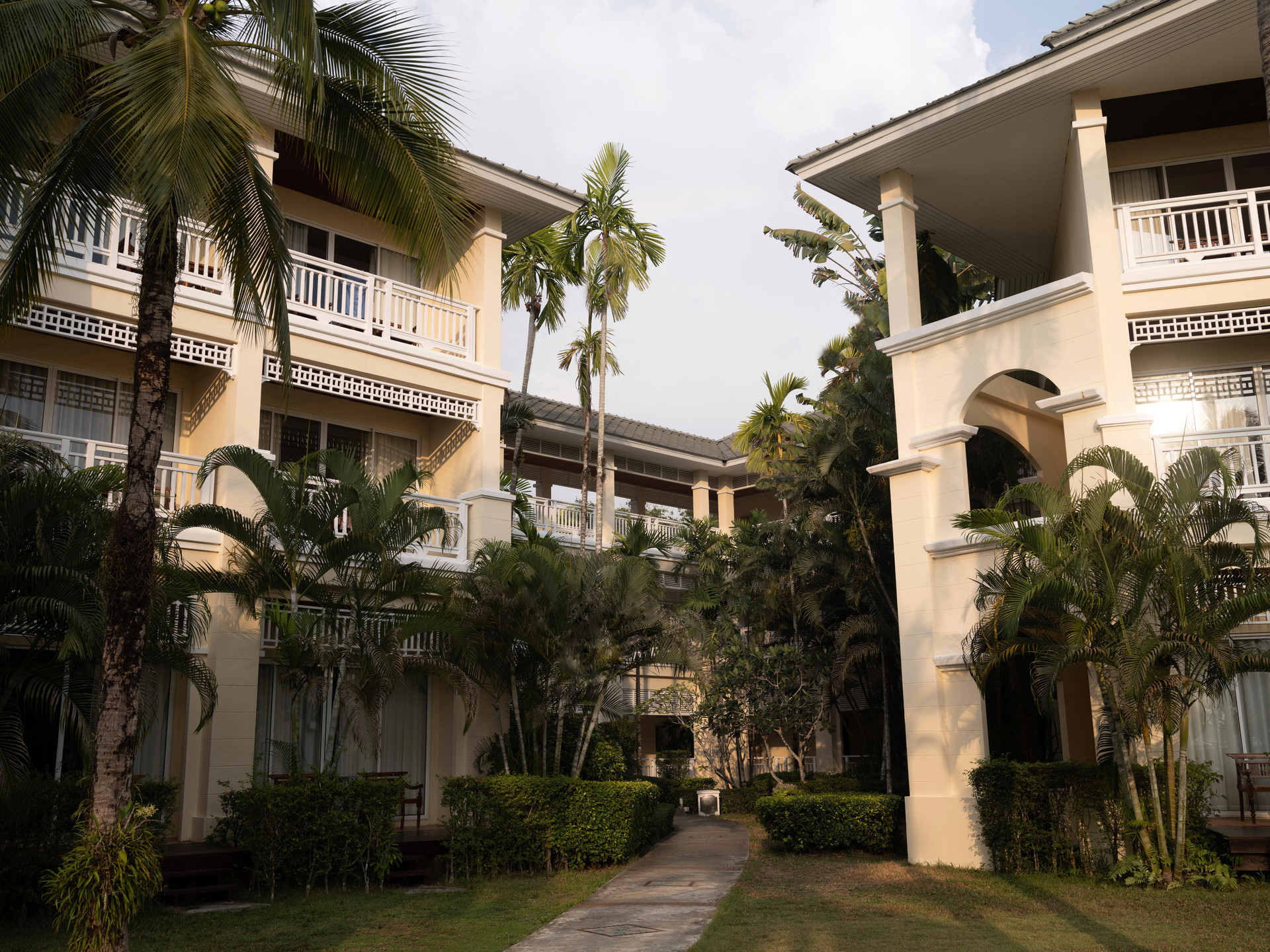 Vista Exterior Sofitel Krabi Phokeethra Golf & Spa Resort