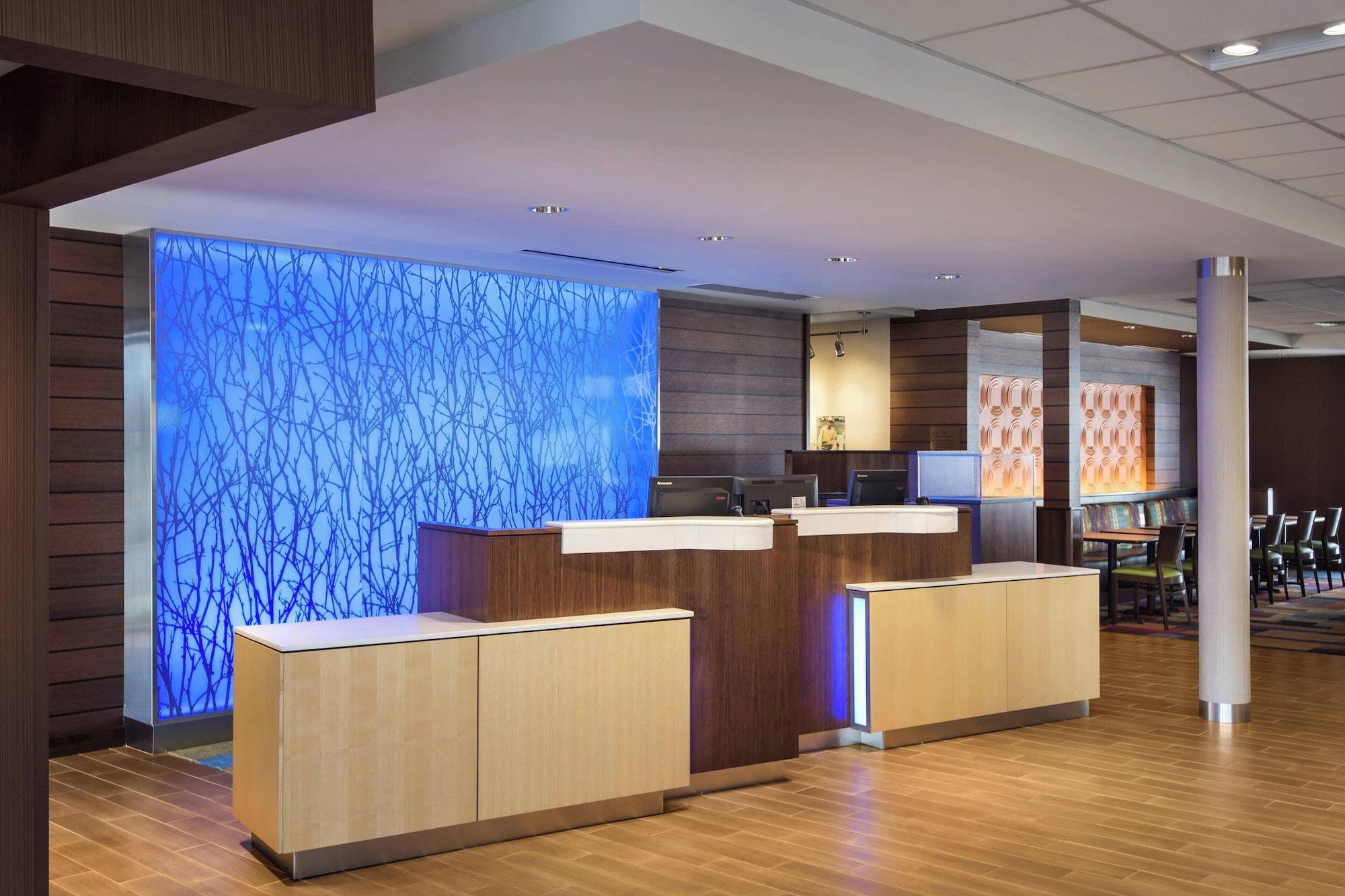 Vista Lobby Fairfield Inn & Suites Wilmington New Castle