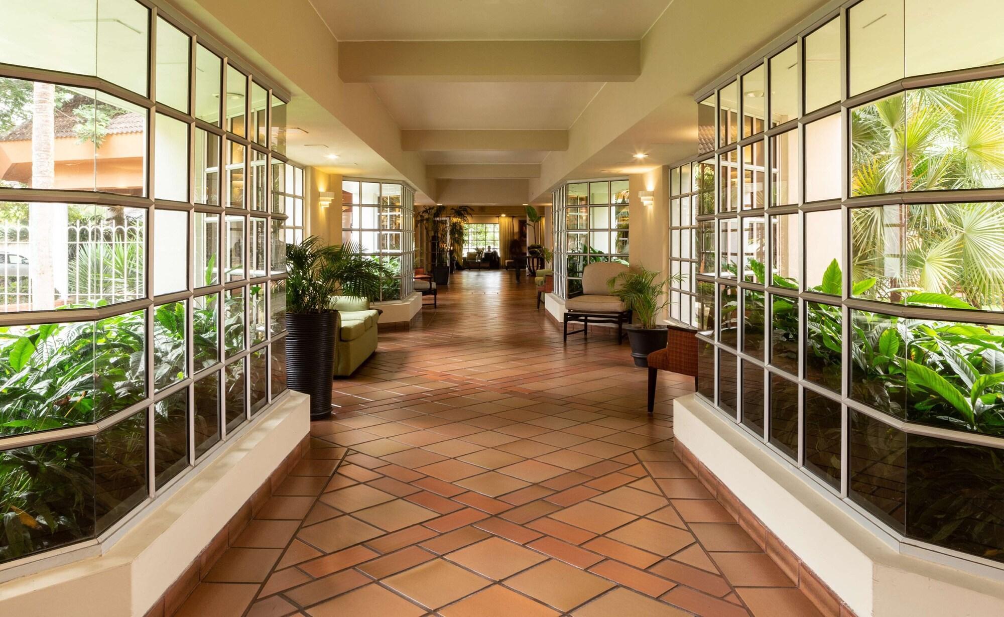 Vista Lobby Oro Verde Machala
