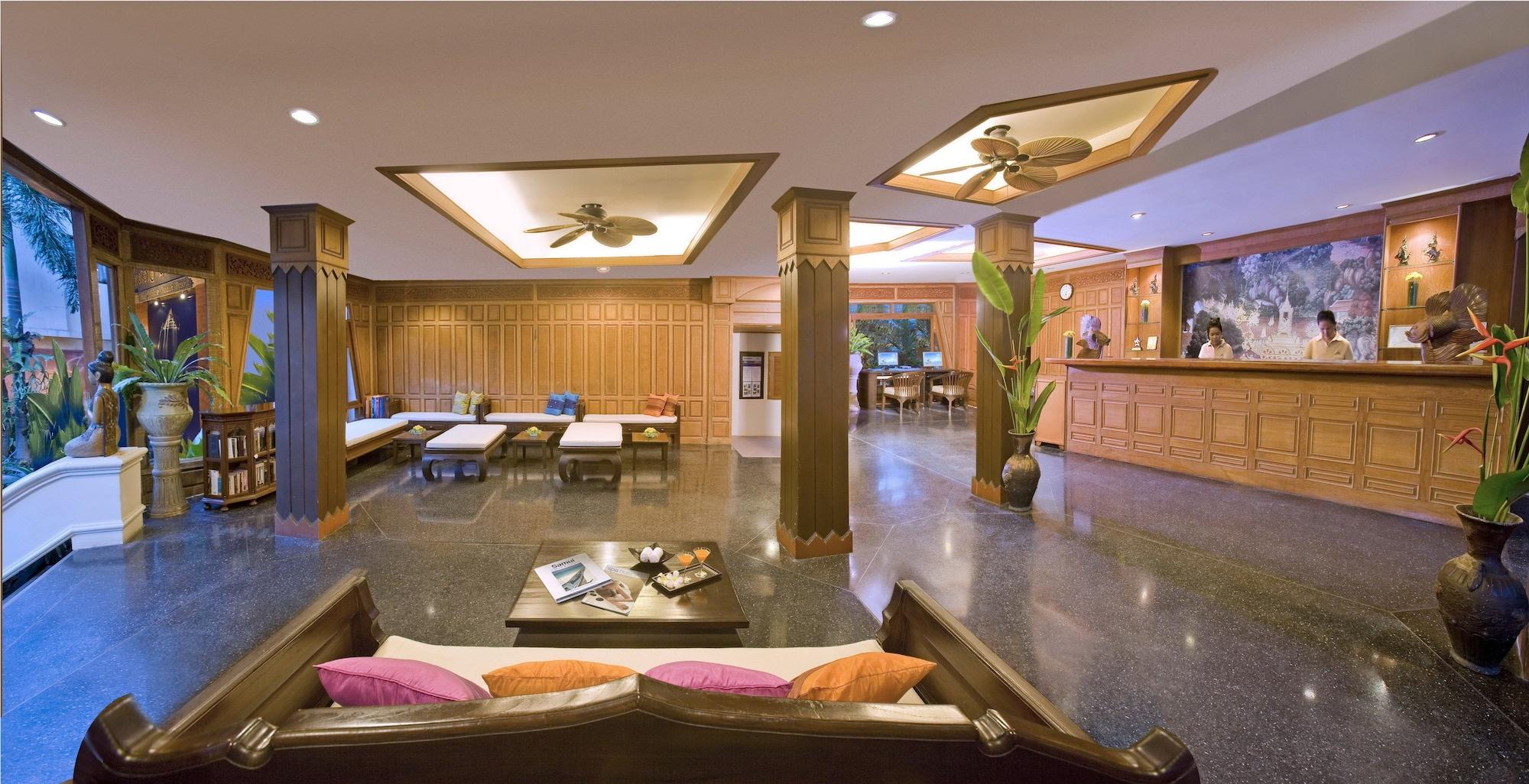 Vista Lobby Thai House Beach Resort
