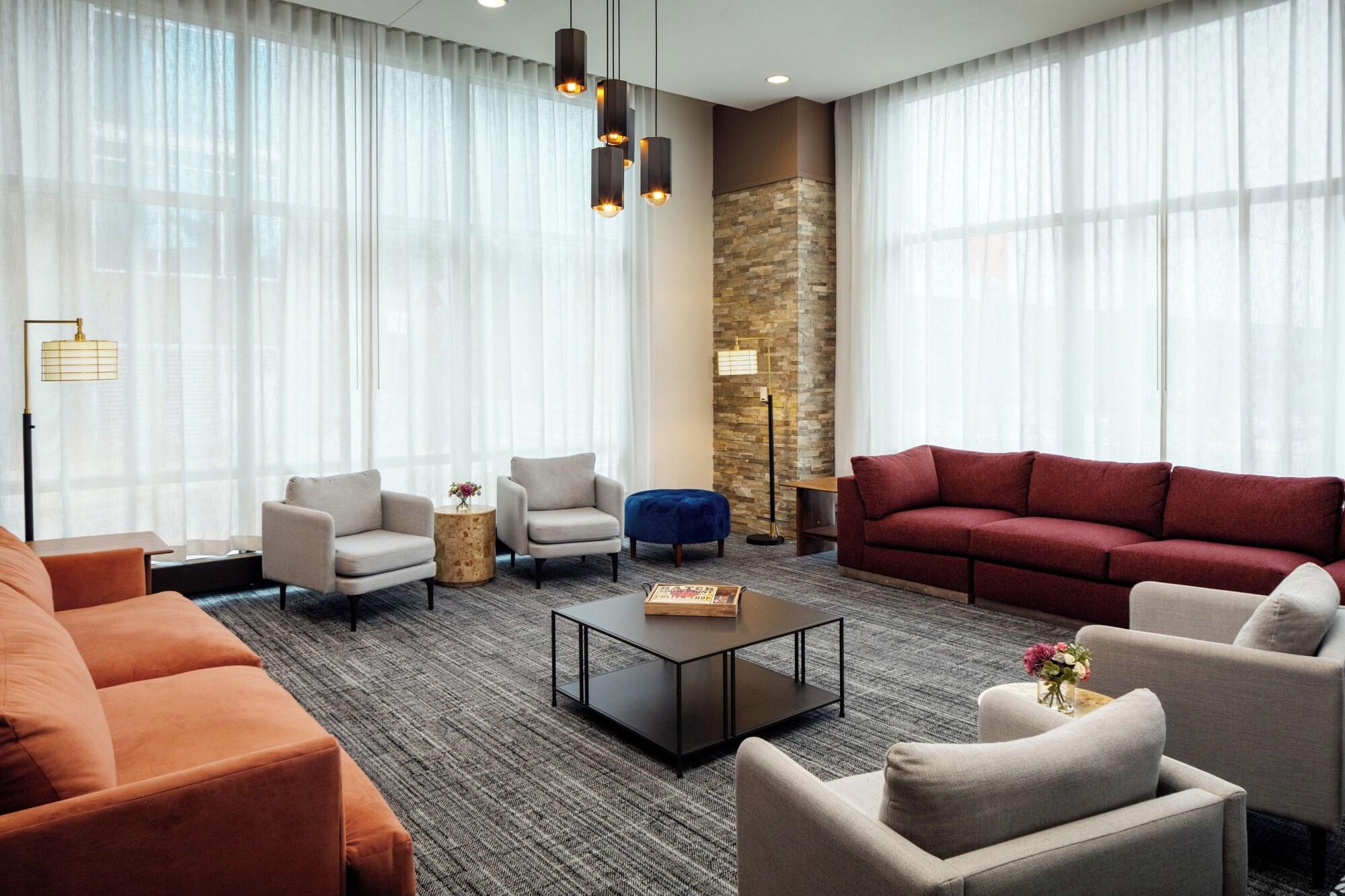 Vista Lobby Hyatt Place Nashville Downtown