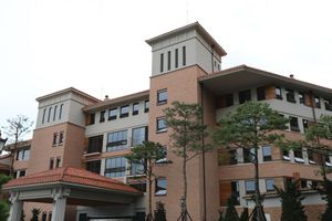 Alojamiento - Pinehills Hotel