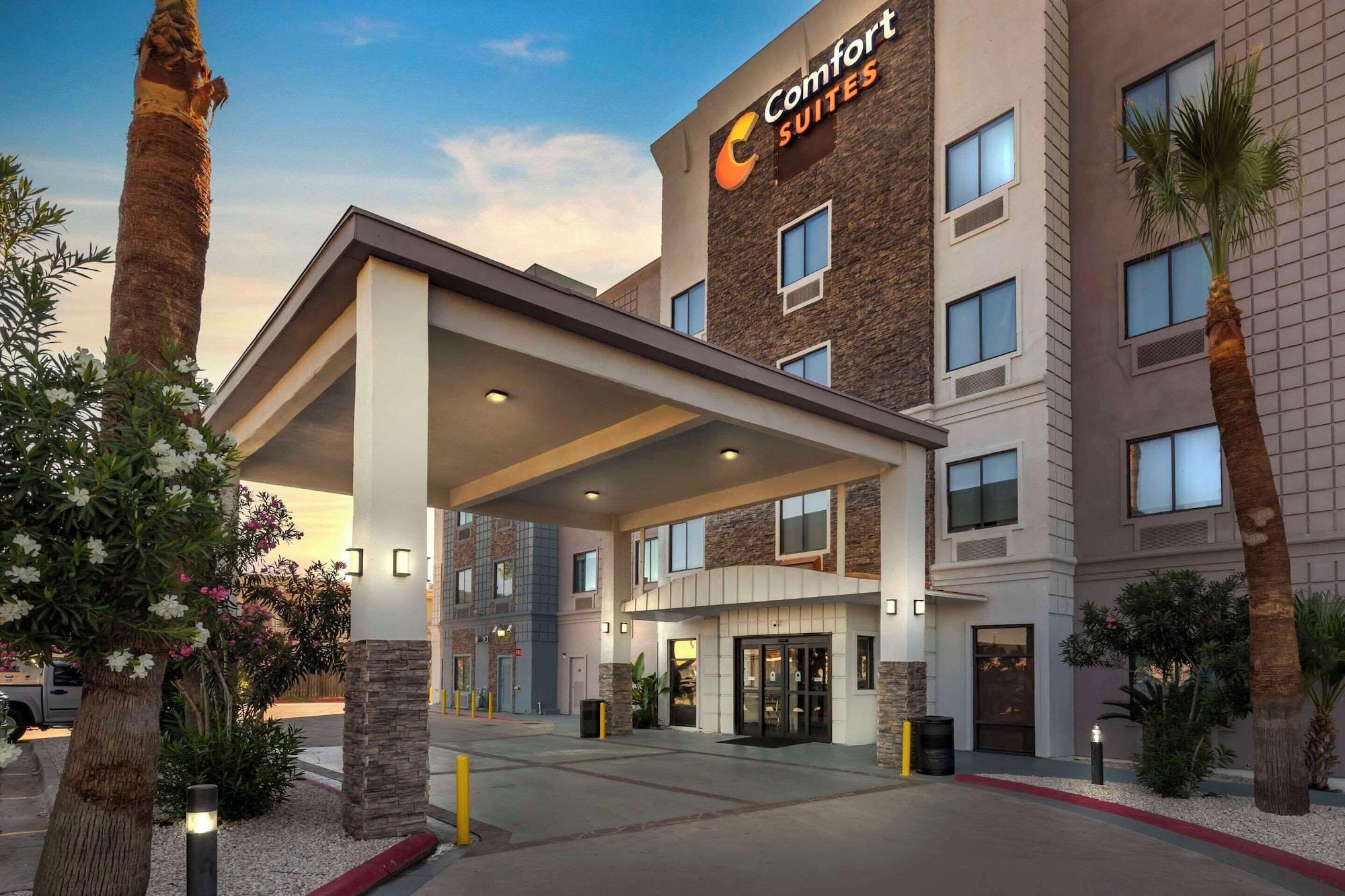 Vista Exterior Comfort Suites