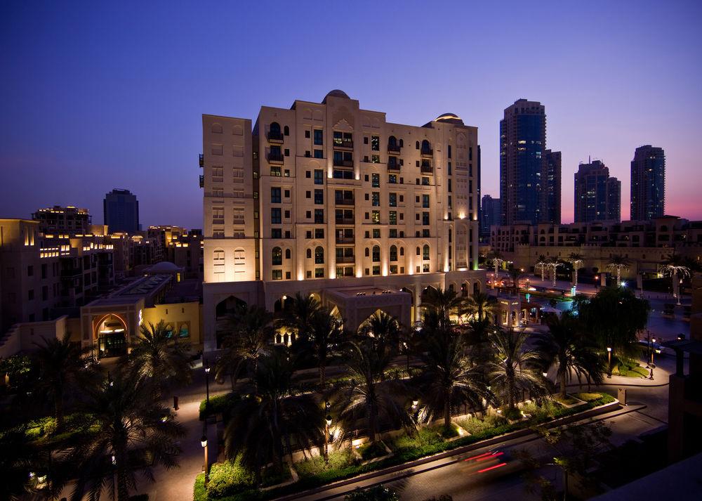 Vista da fachada Manzil Downtown Dubai