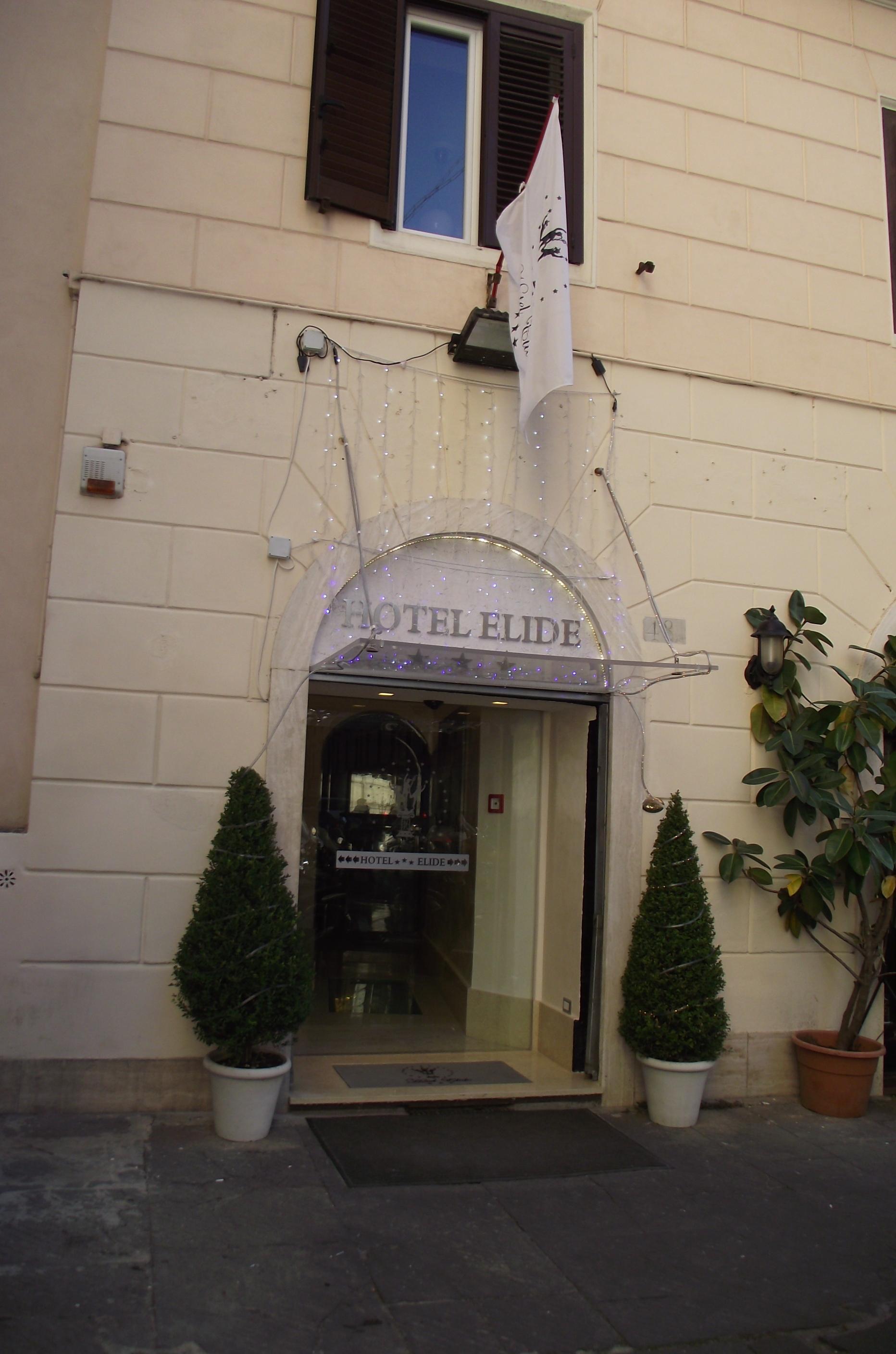 Vista Exterior Hotel Elide