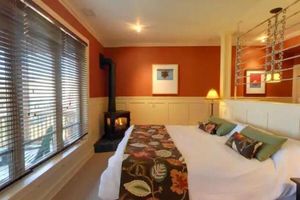 Alquiler Vacacional - Luxury Condo Blue Mountain Collingwood with private hot tub and BBQ.