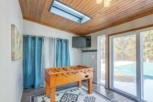 Alquiler Vacacional - Cozy Tiffin House w/ Private Pool: 1 Mi to Town!