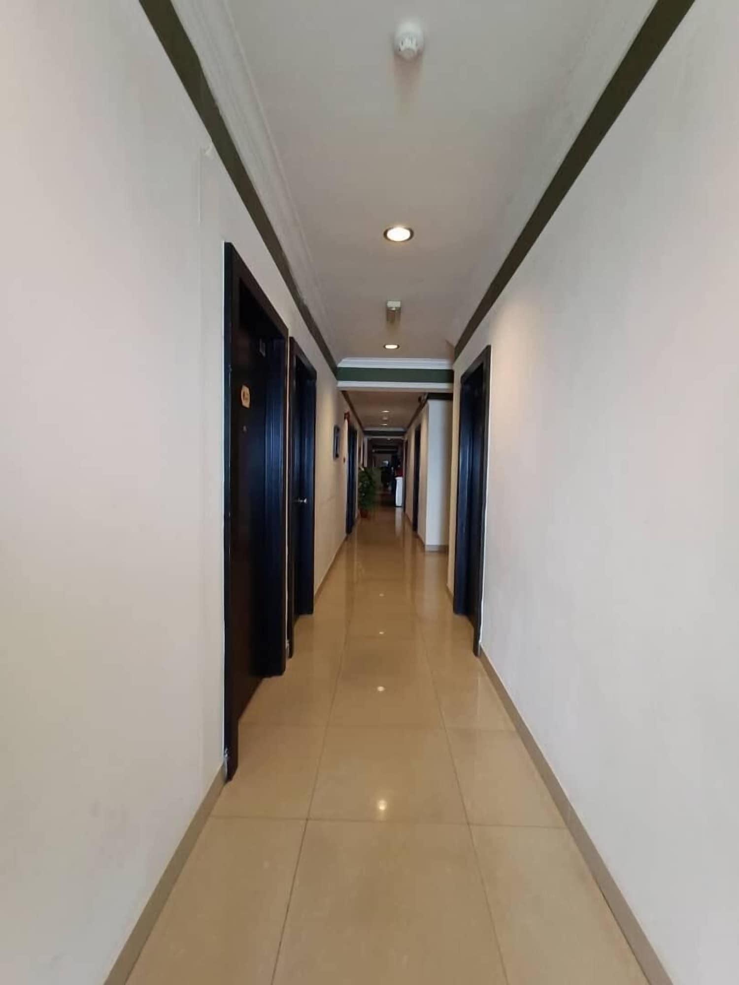 Varios Maya Hotel