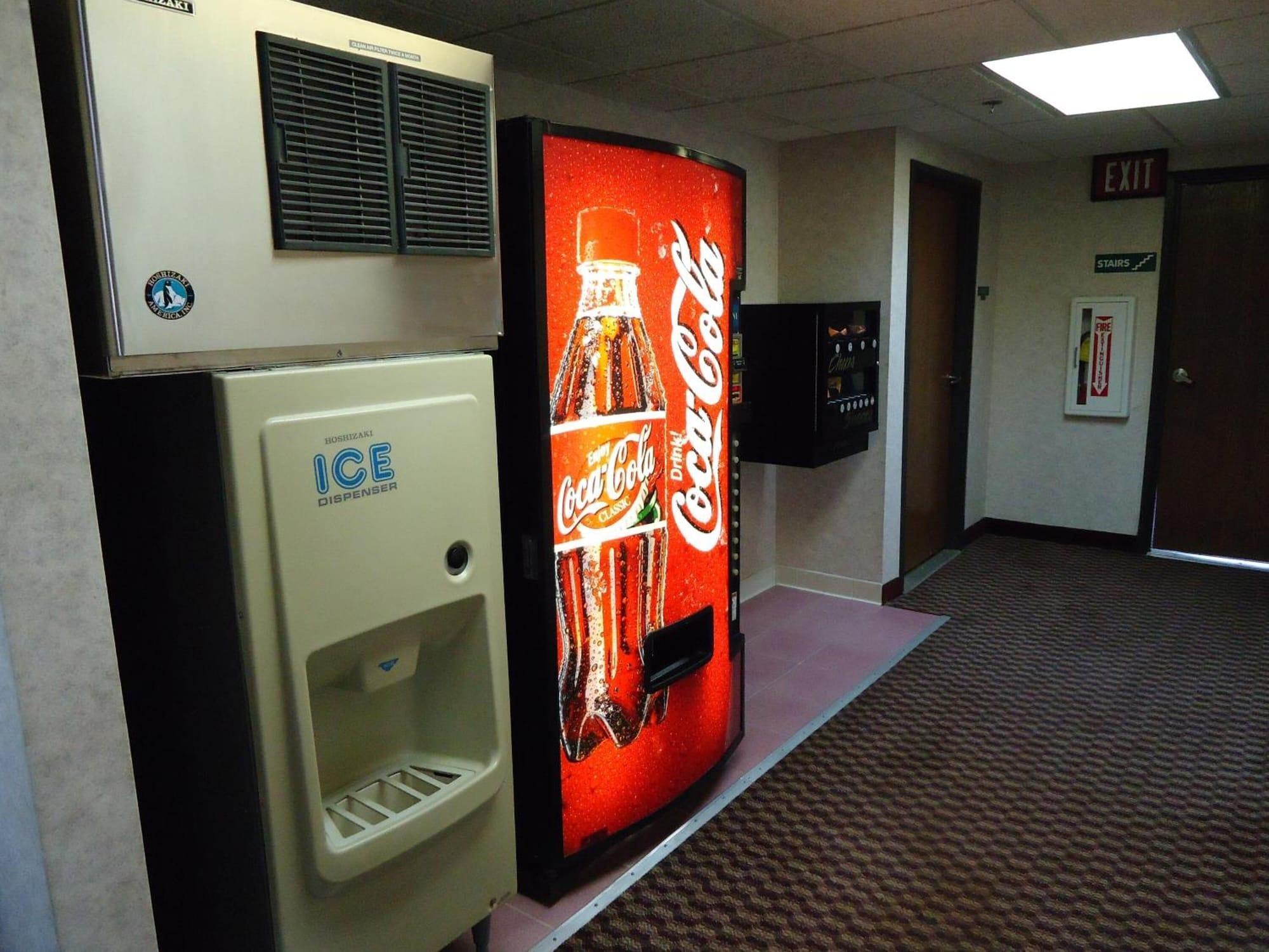 Vista Lobby Key West Inn Baxley