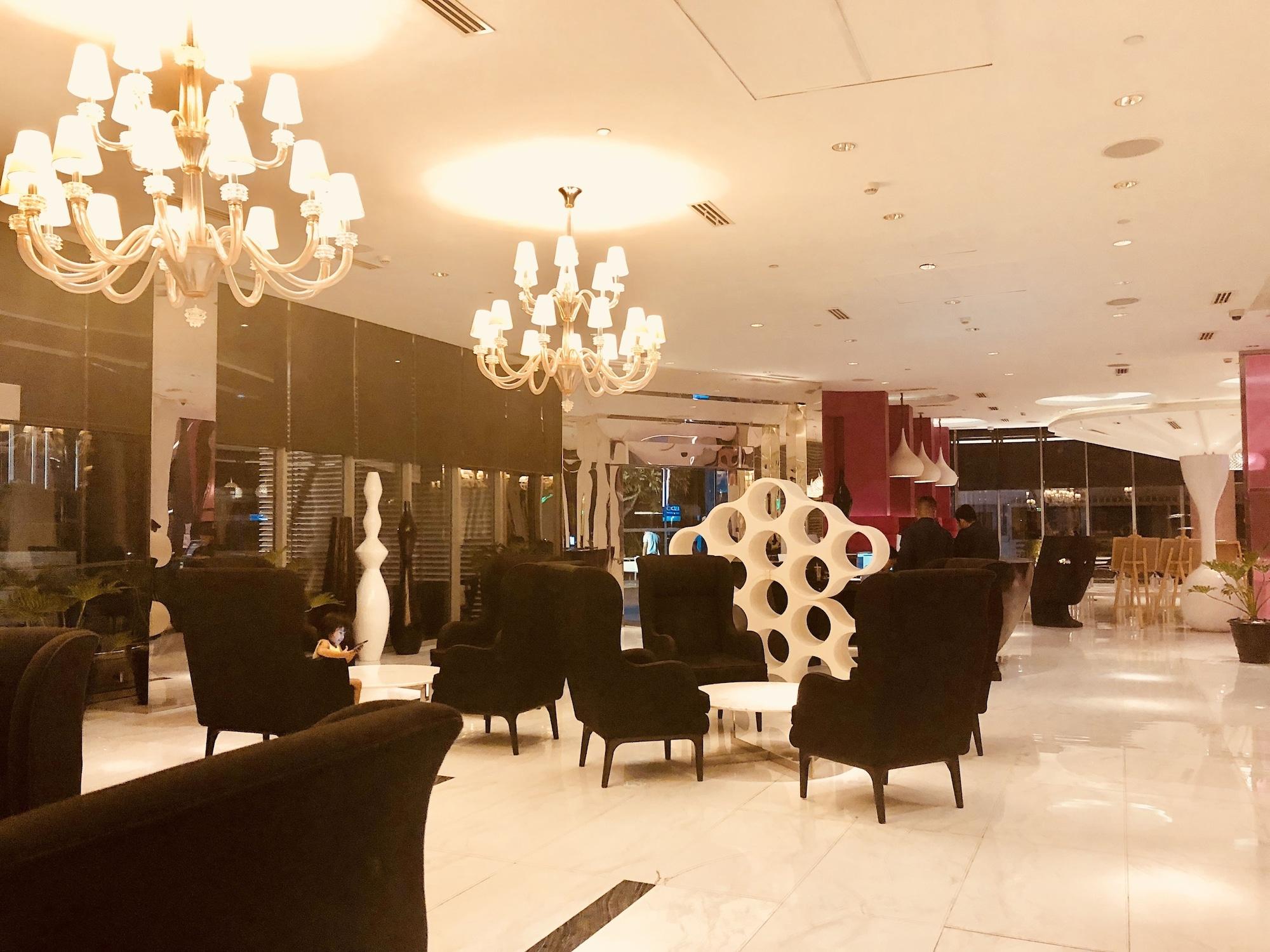 Vista Lobby Azure Residences Condominium Daily Rental