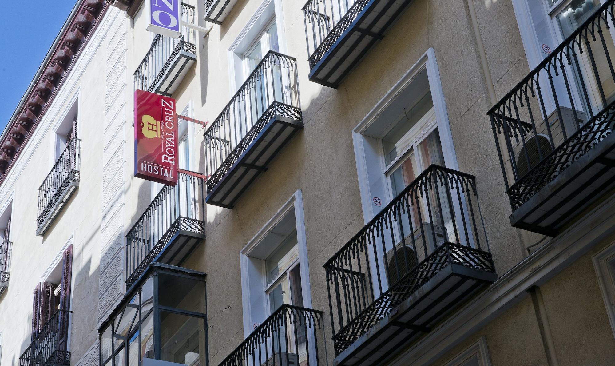Vista Exterior Hostal Royal Cruz