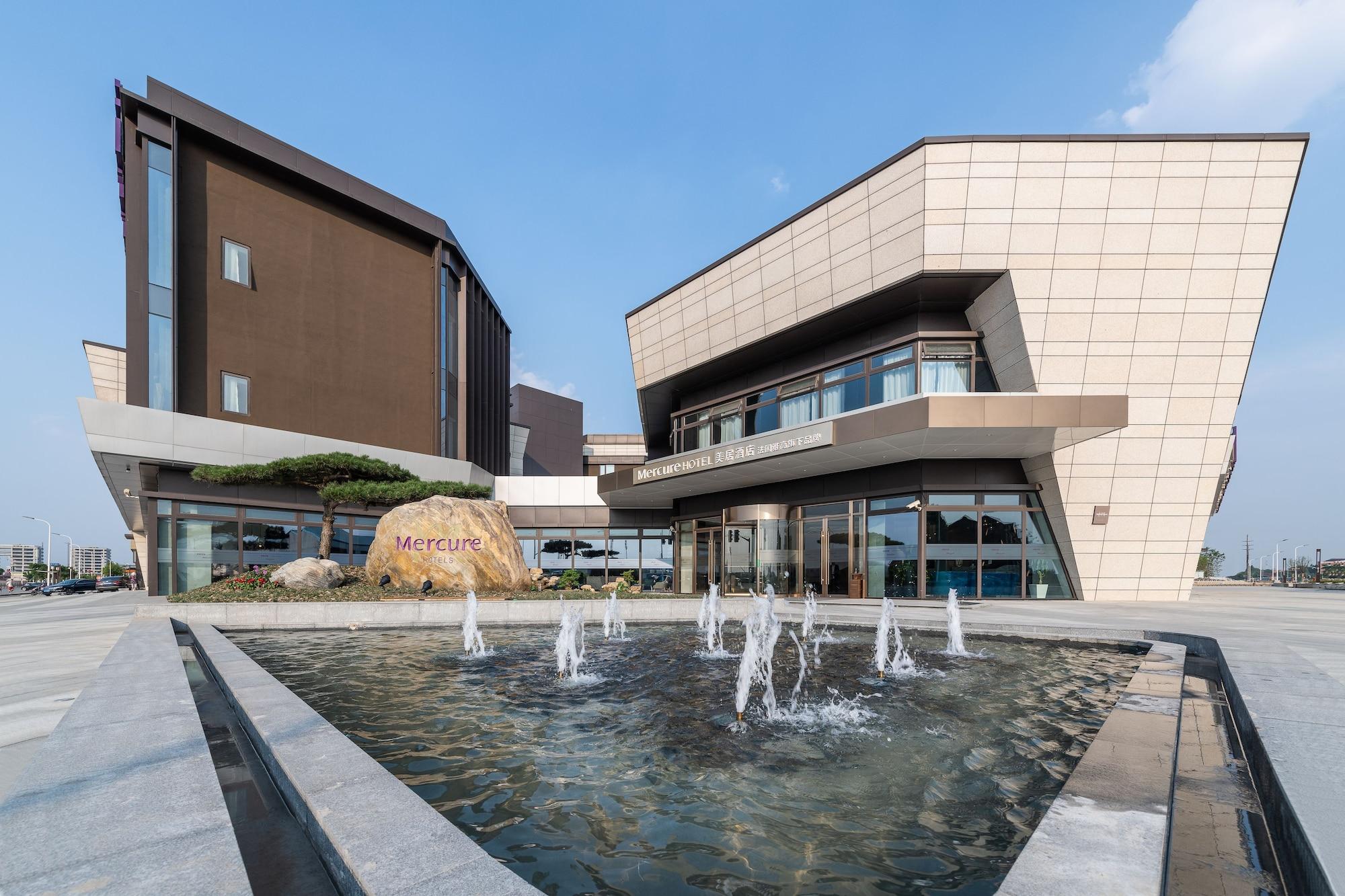 Vista Exterior Mercure Shanghai NECC