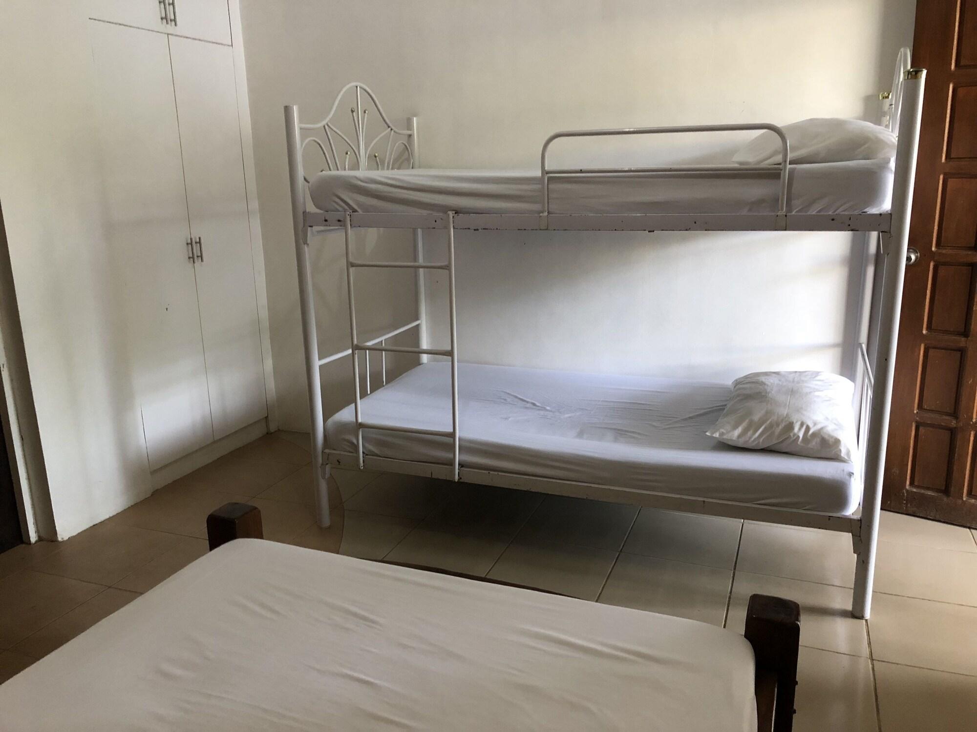 Habitación Zacona Eco-Resort and Biblical Garden