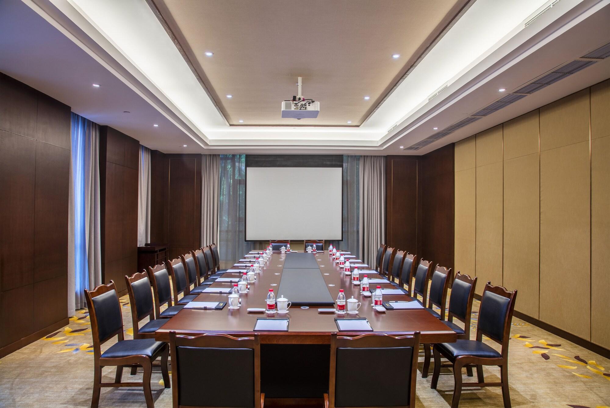 Sala de Reuniones Emeishan Grand Hotel