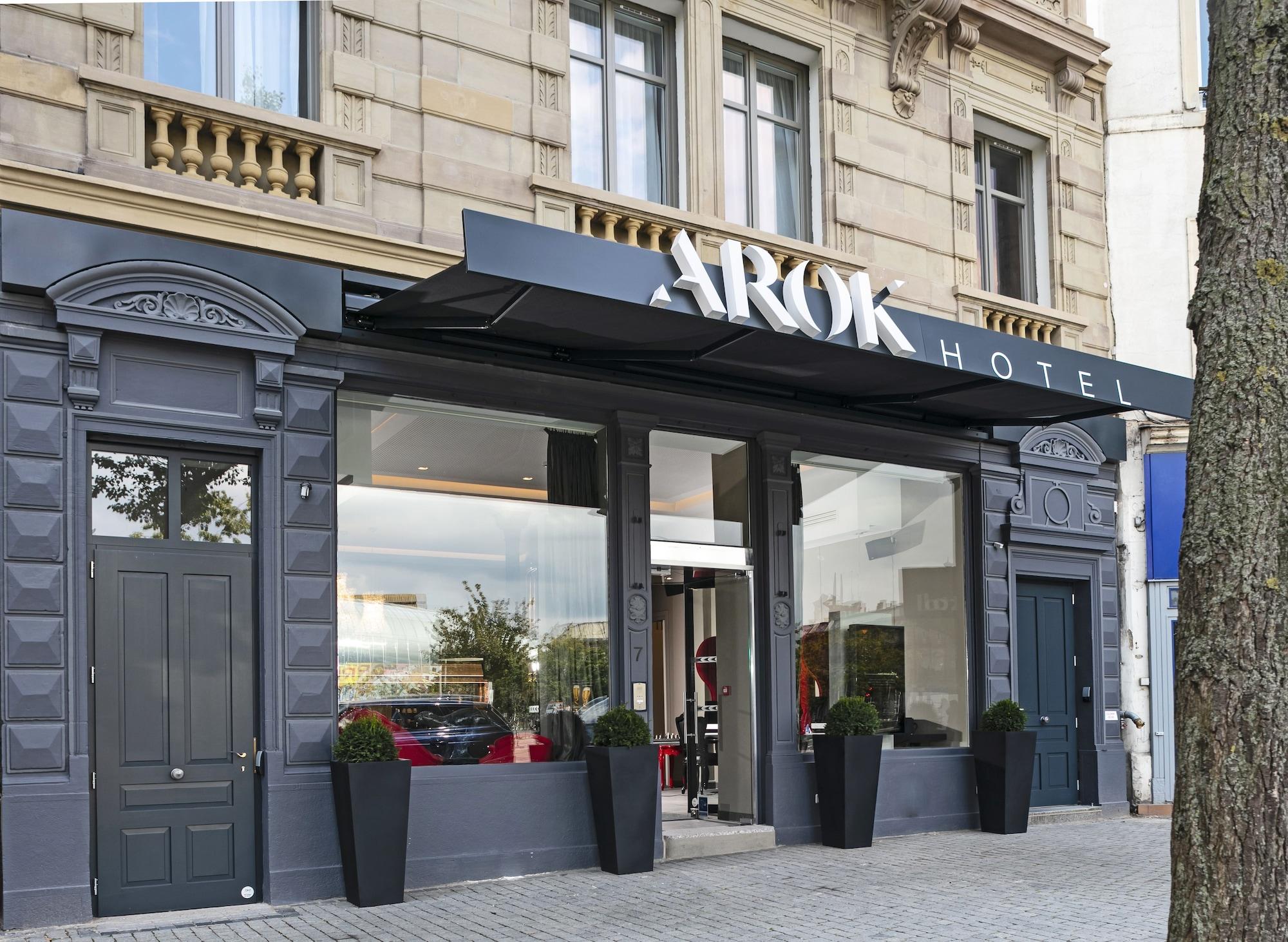 Vista Exterior Hotel Arok