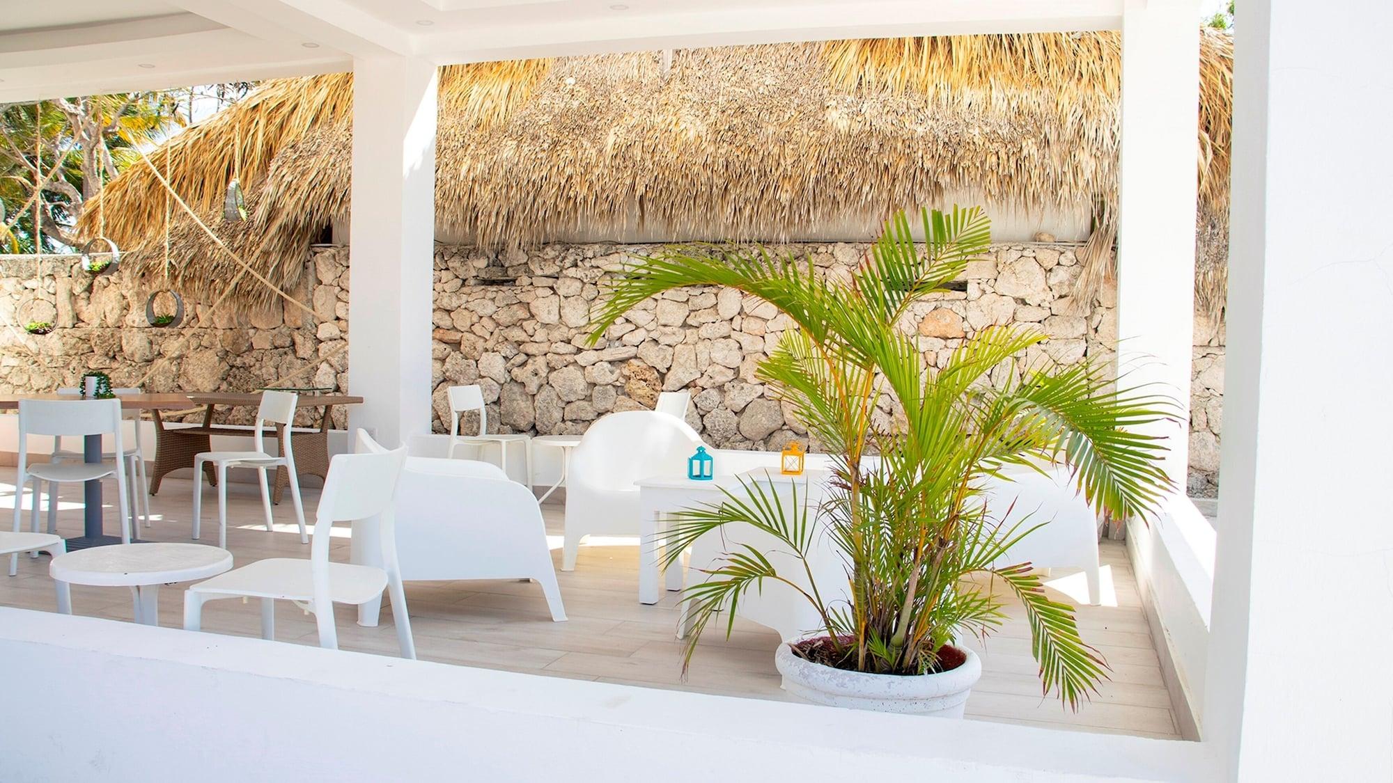 Vista Exterior Hotel Capriccio Mare y Restaurante
