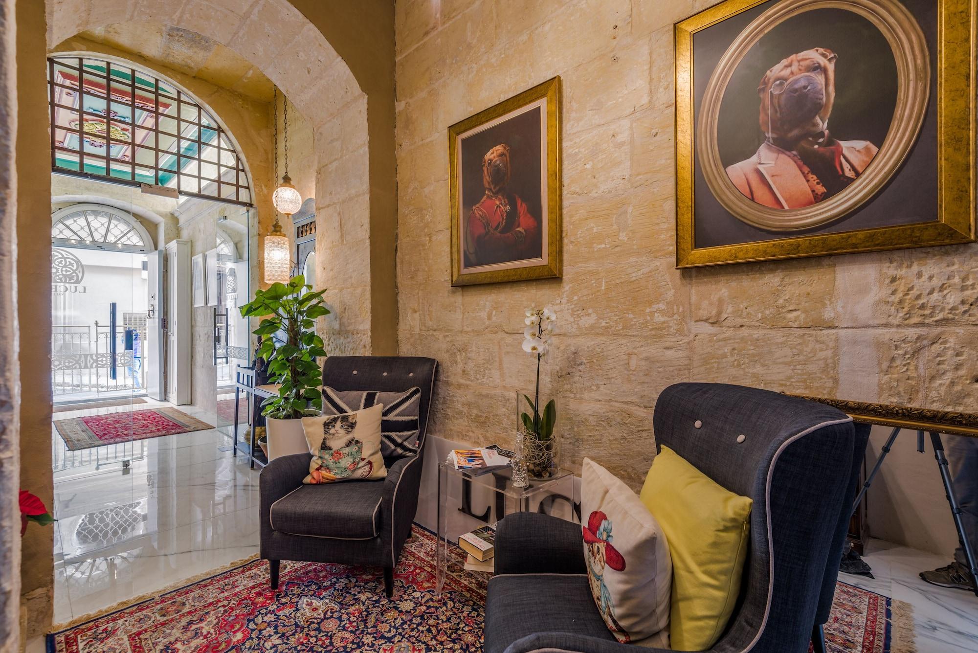 Vista Lobby Valletta Lucente