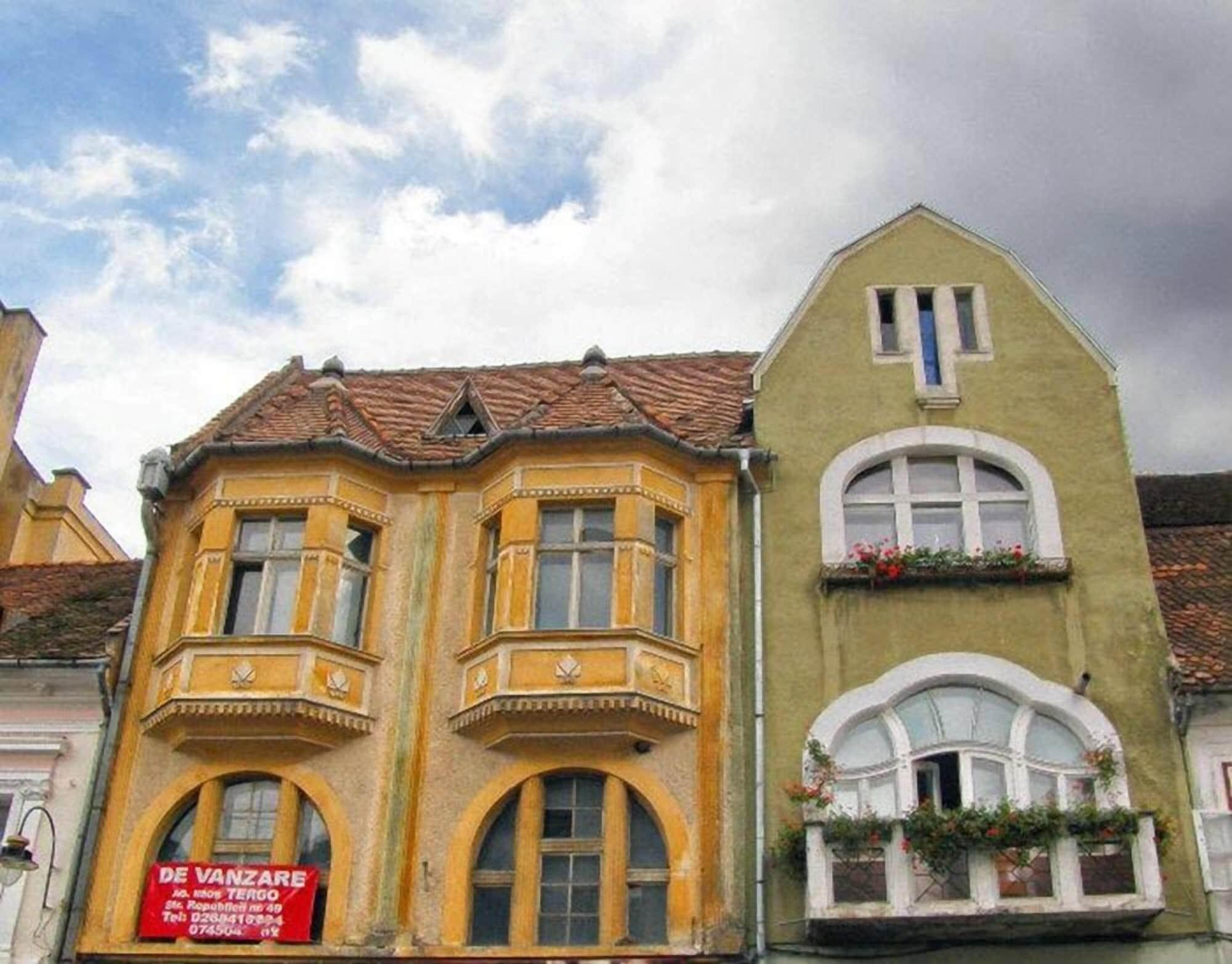 Vista Exterior Centrum House Hostel