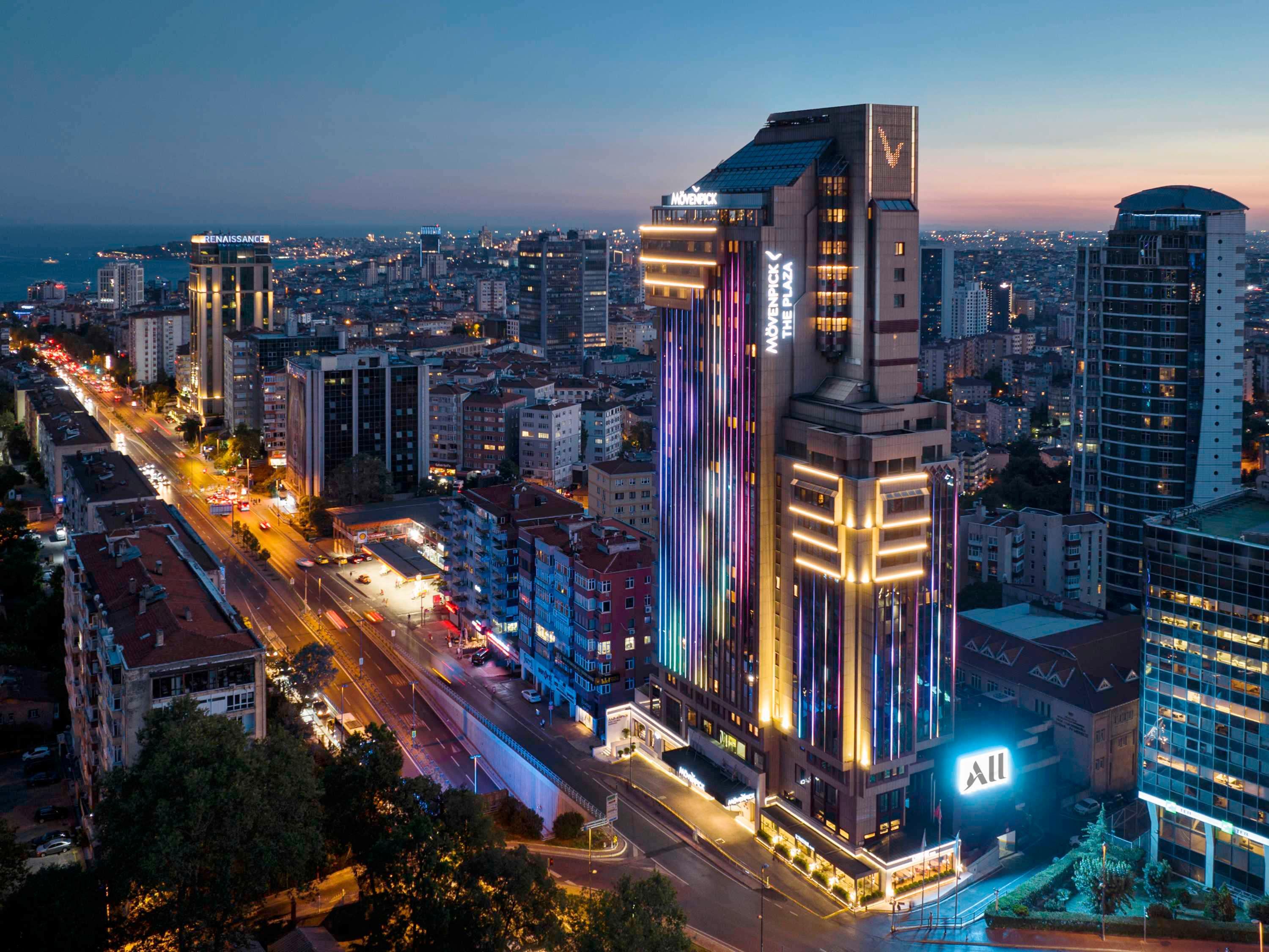 Vista Exterior Mövenpick Hotel Istanbul Bosphorus