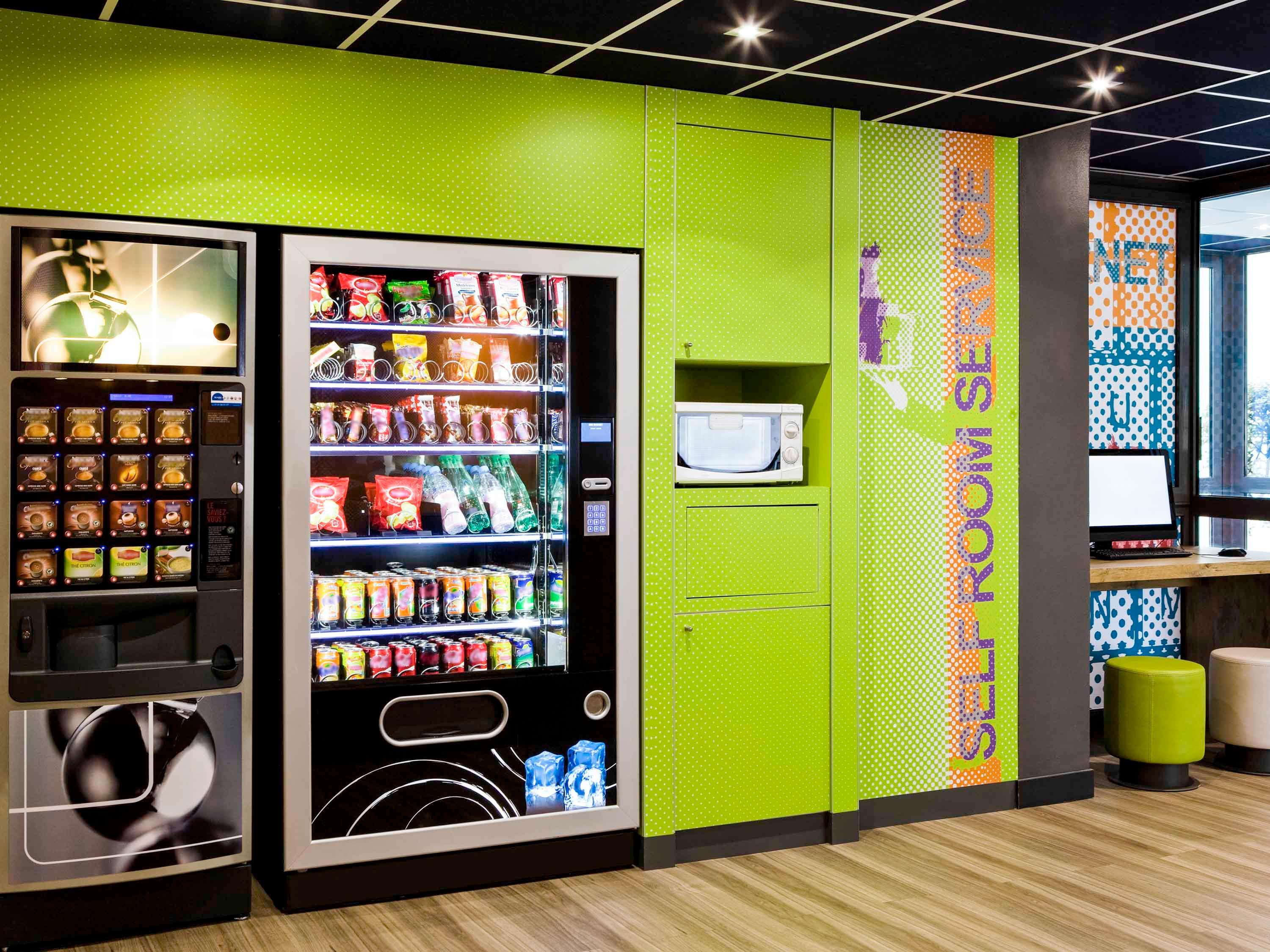 Vista Exterior ibis budget Grigny Centre