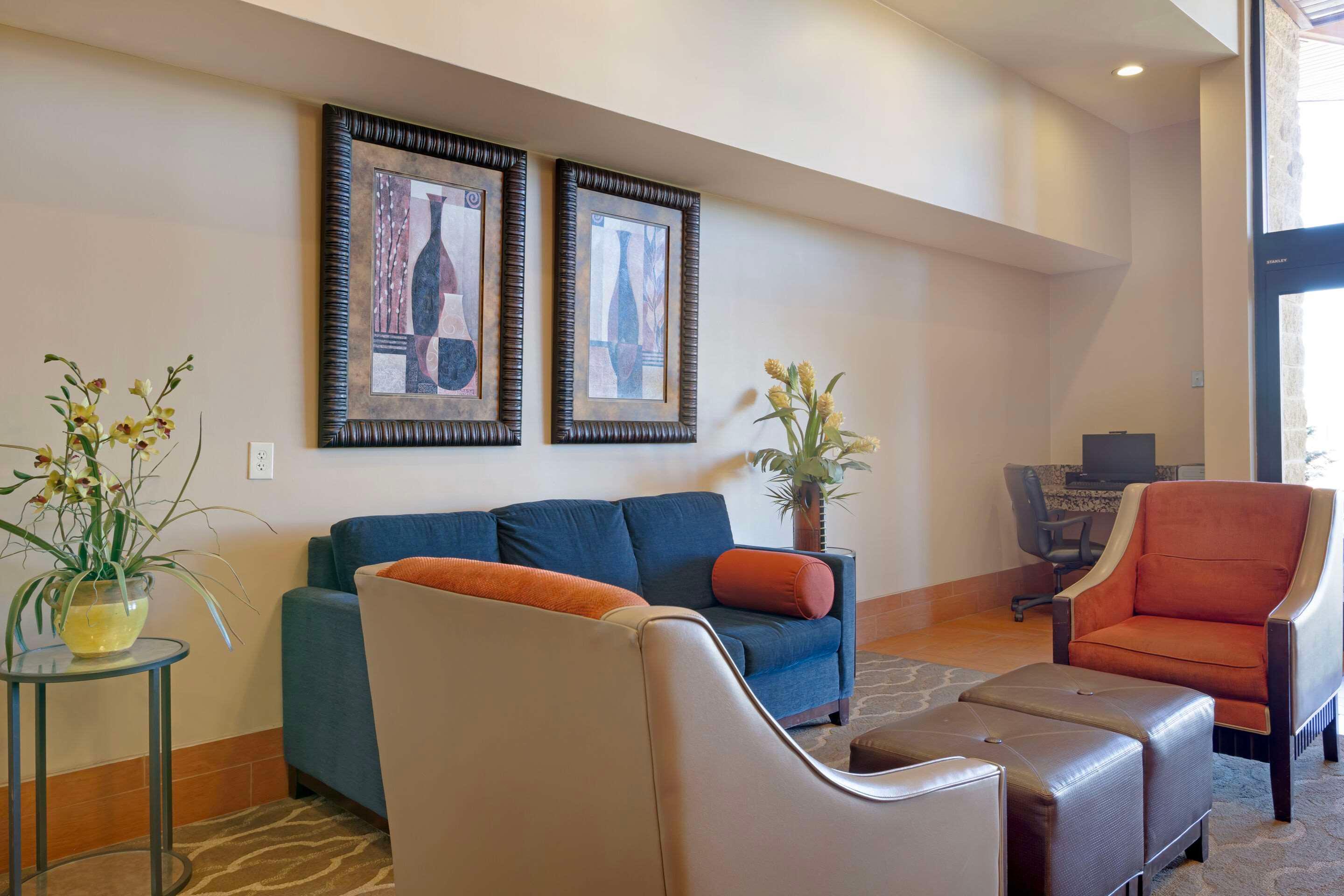 Vista Lobby Comfort Inn Near Grand Canyon