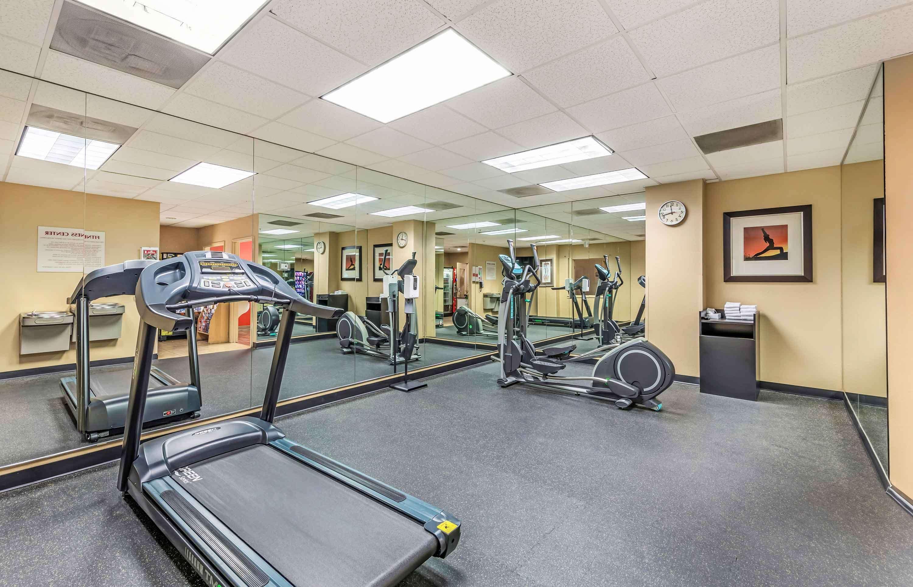Gimnasio Extended Stay America Suites Bakersfield Chester Lane