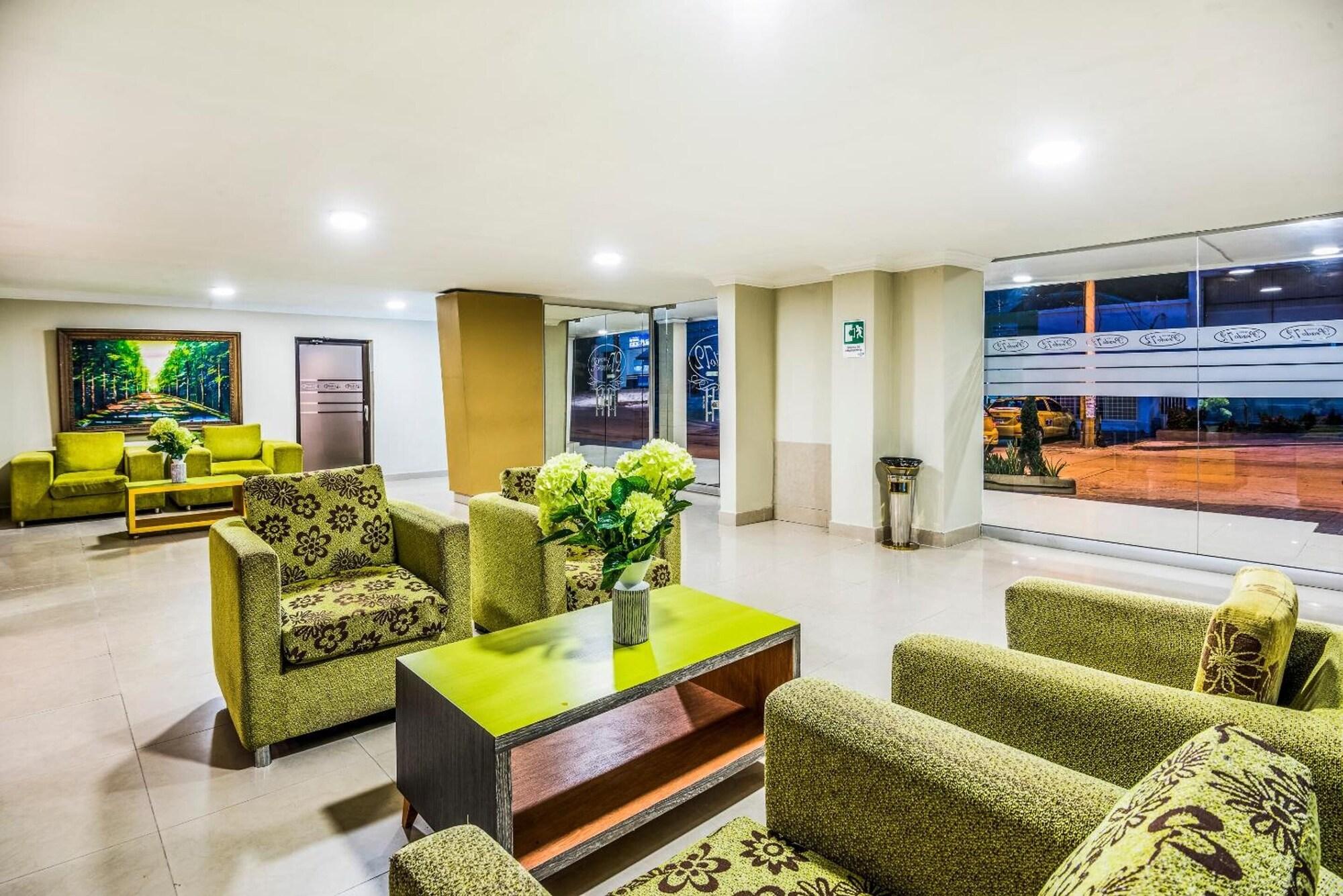 Vista Lobby Hotel Puerta de Oro