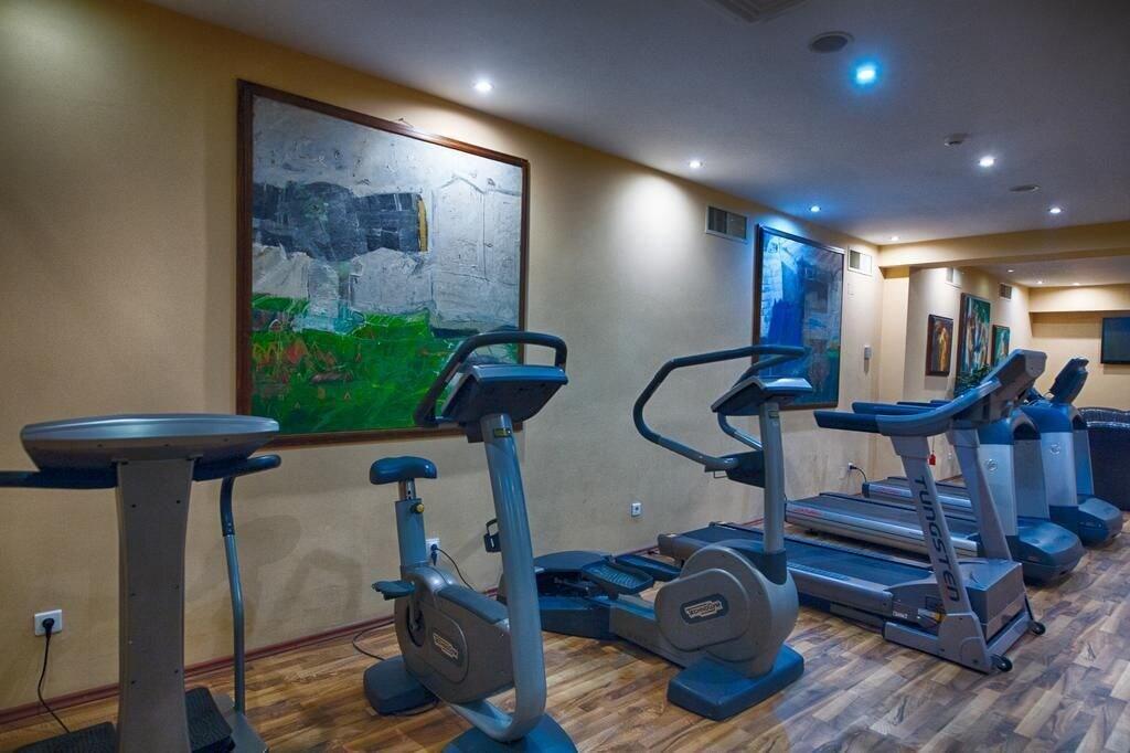 Gimnasio Grand Hotel Sofianu