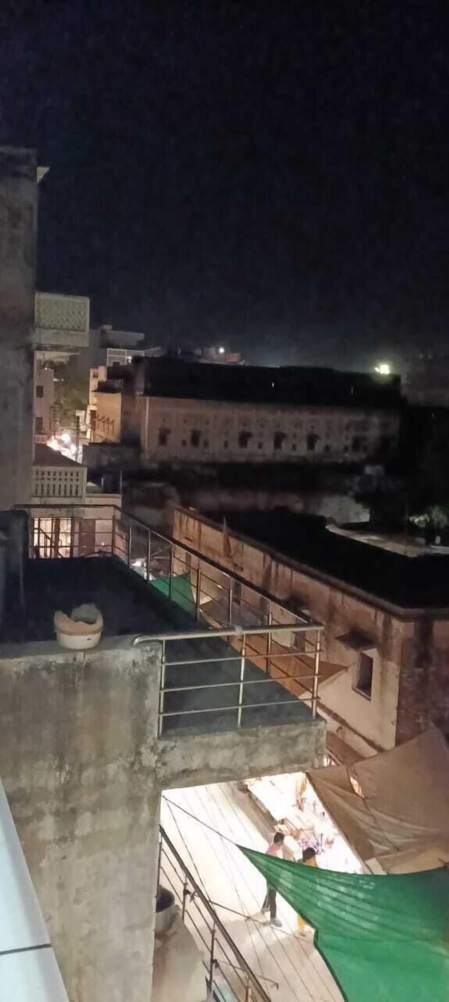 Comodidades del Alojamiento HOTEL MB NIRALA SHYAM