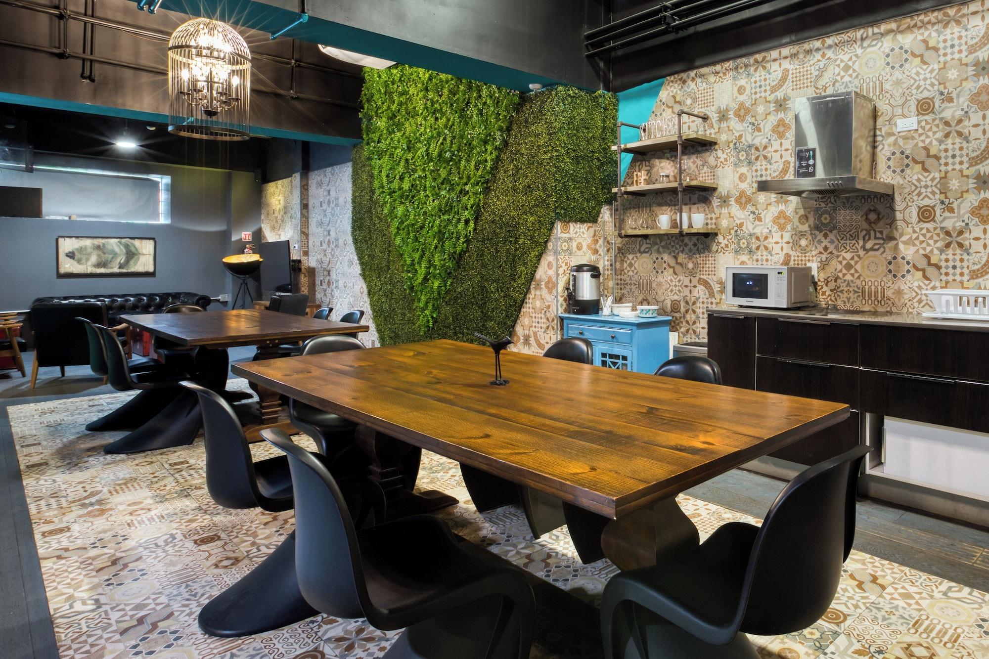 Varios Eazy Centro by ULIV