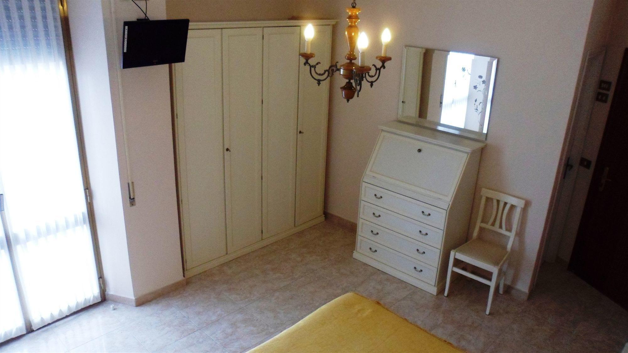 Set de Habitación Hotel Reali