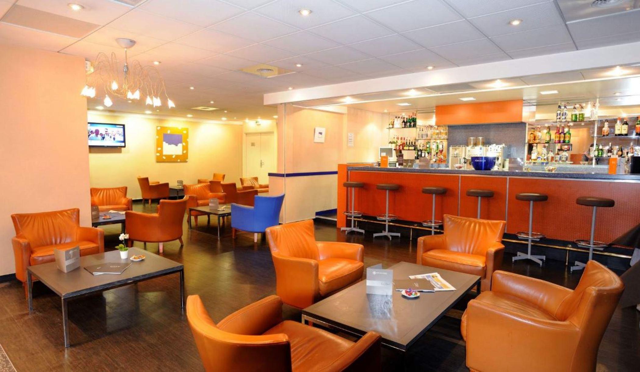 Bar/Salón Hôtel des Congrès