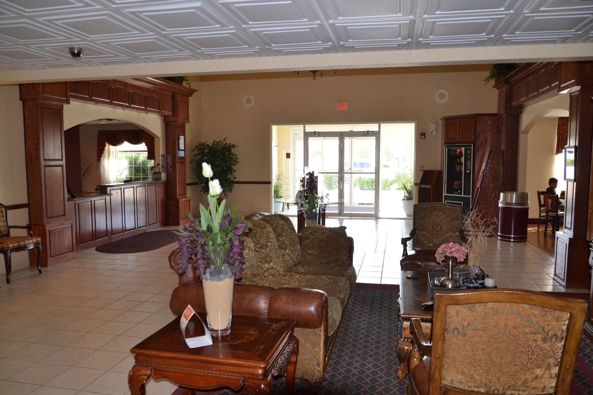 Vista Lobby FairBridge Inn & Suites Cleburne