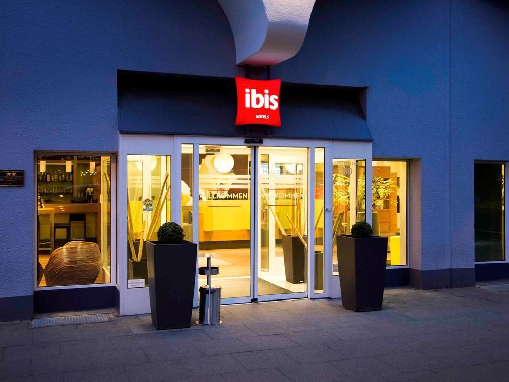 Vista Exterior B&B HOTEL Essen-Hbf