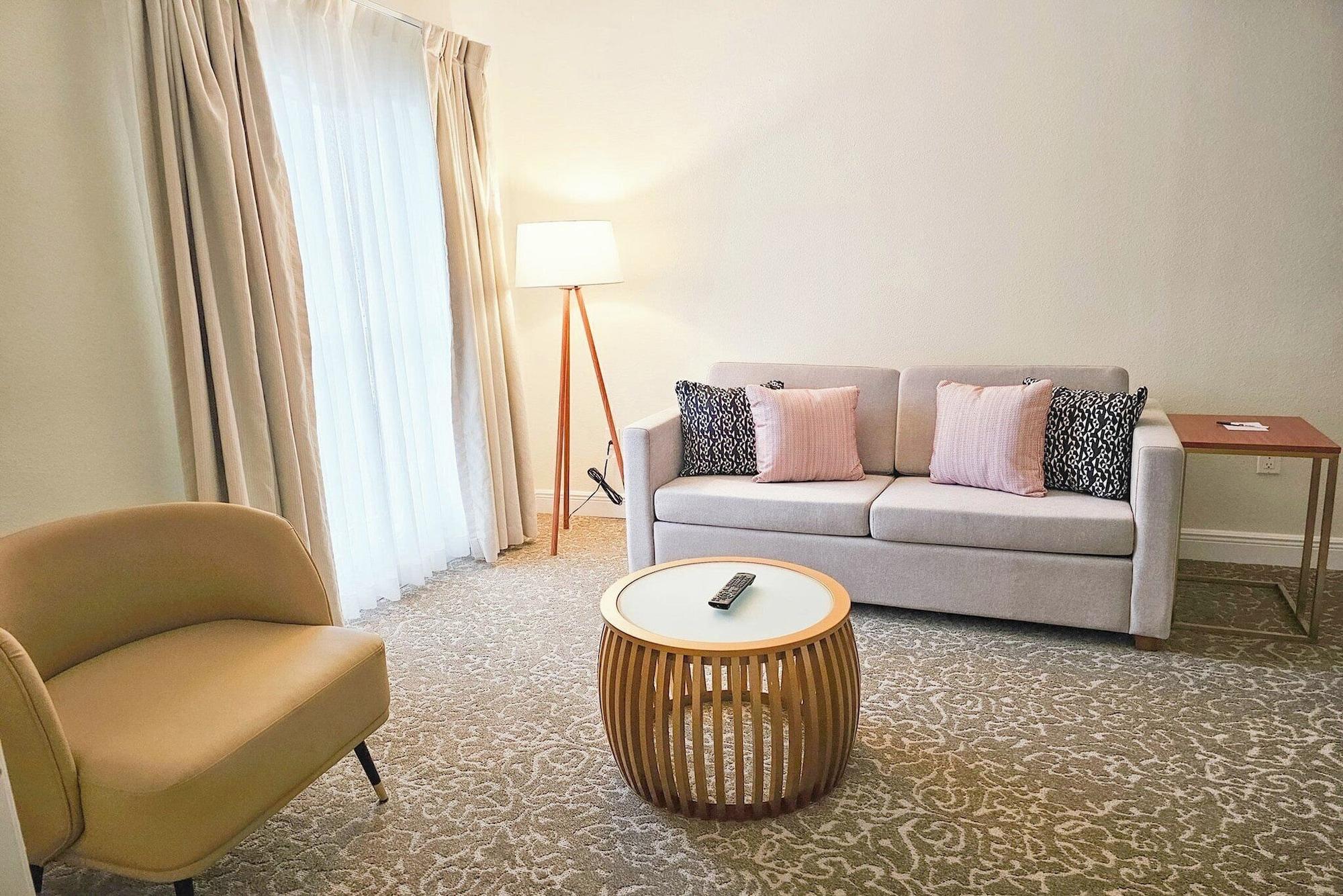 Habitación MONTREAL SUITES ORLANDO by IHG