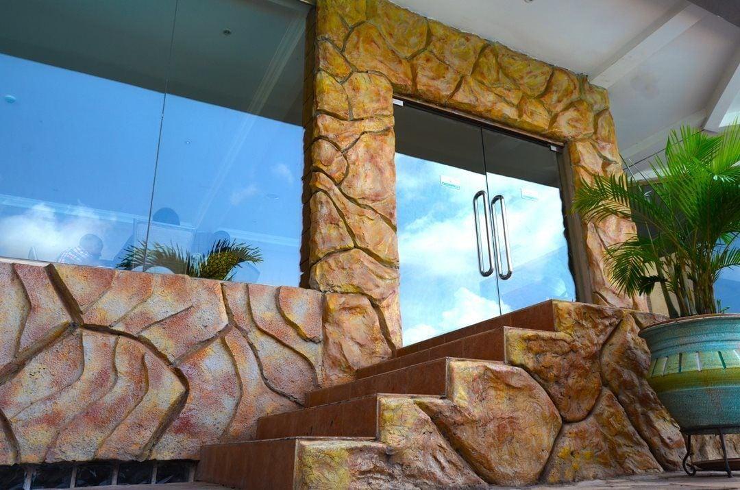 Vista Exterior Mensvic Grand Hotel