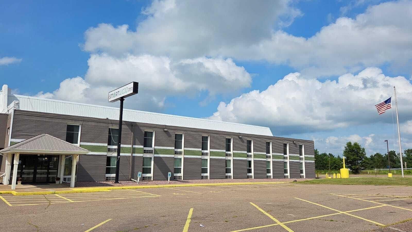 Vista Exterior Smartwood Inn