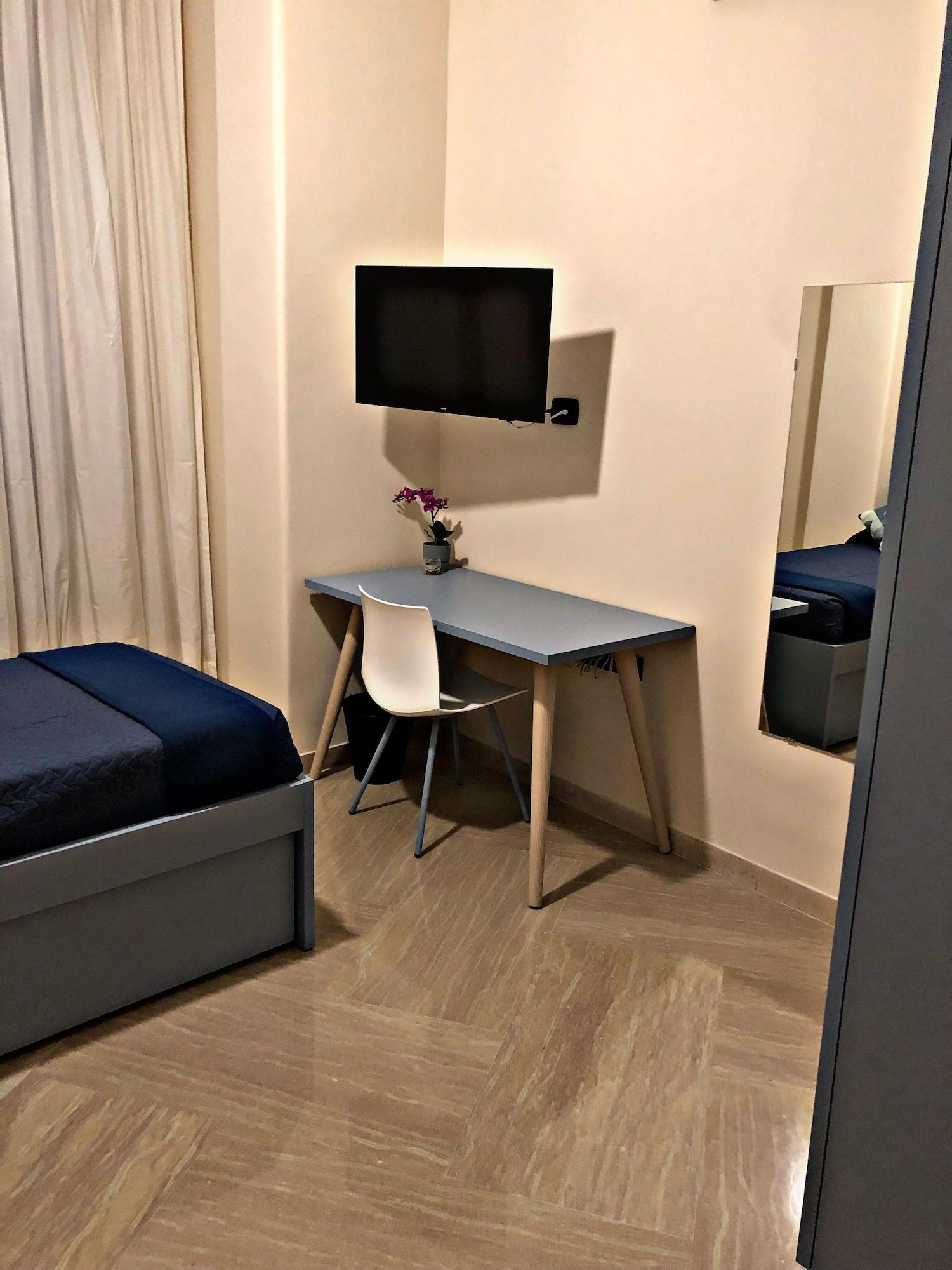 Set de Habitación Napoli City Inn