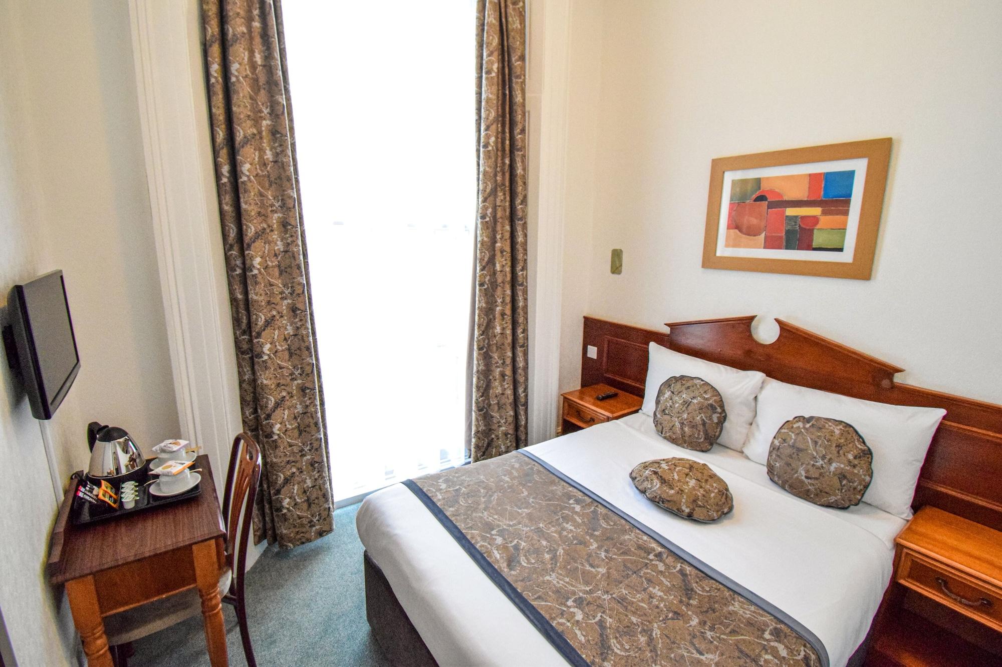 Equipamiento de Habitación Pembridge Palace Hotel