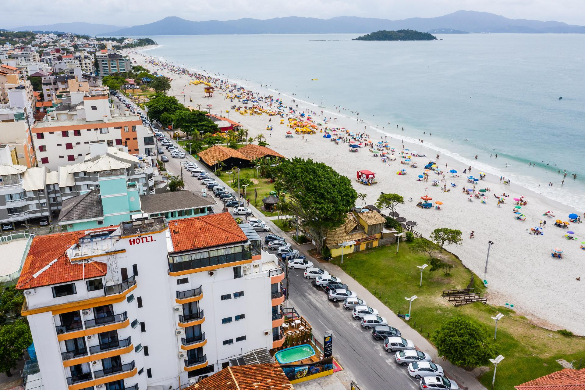 Vista Exterior Apart Hotel Vila Mar