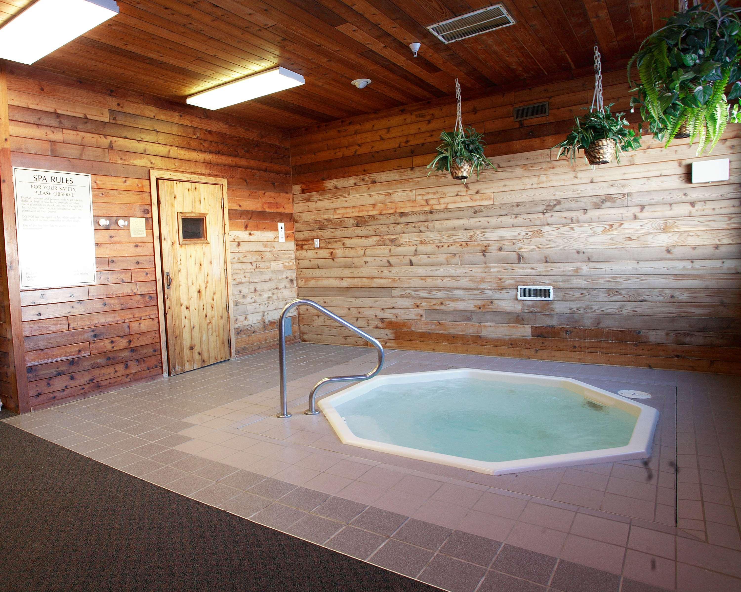 Vista Piscina Baymont by Wyndham Huron SD