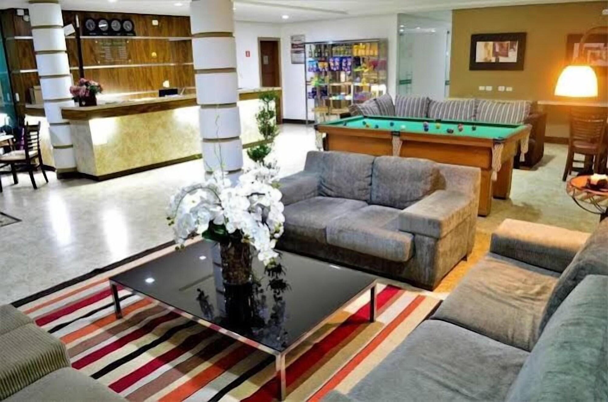 Vista Lobby Hotel Arlen 4 Lago Hotel