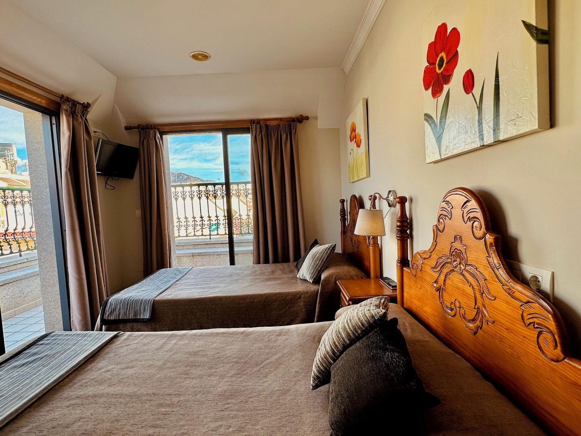 Varios Hotel Reyesol