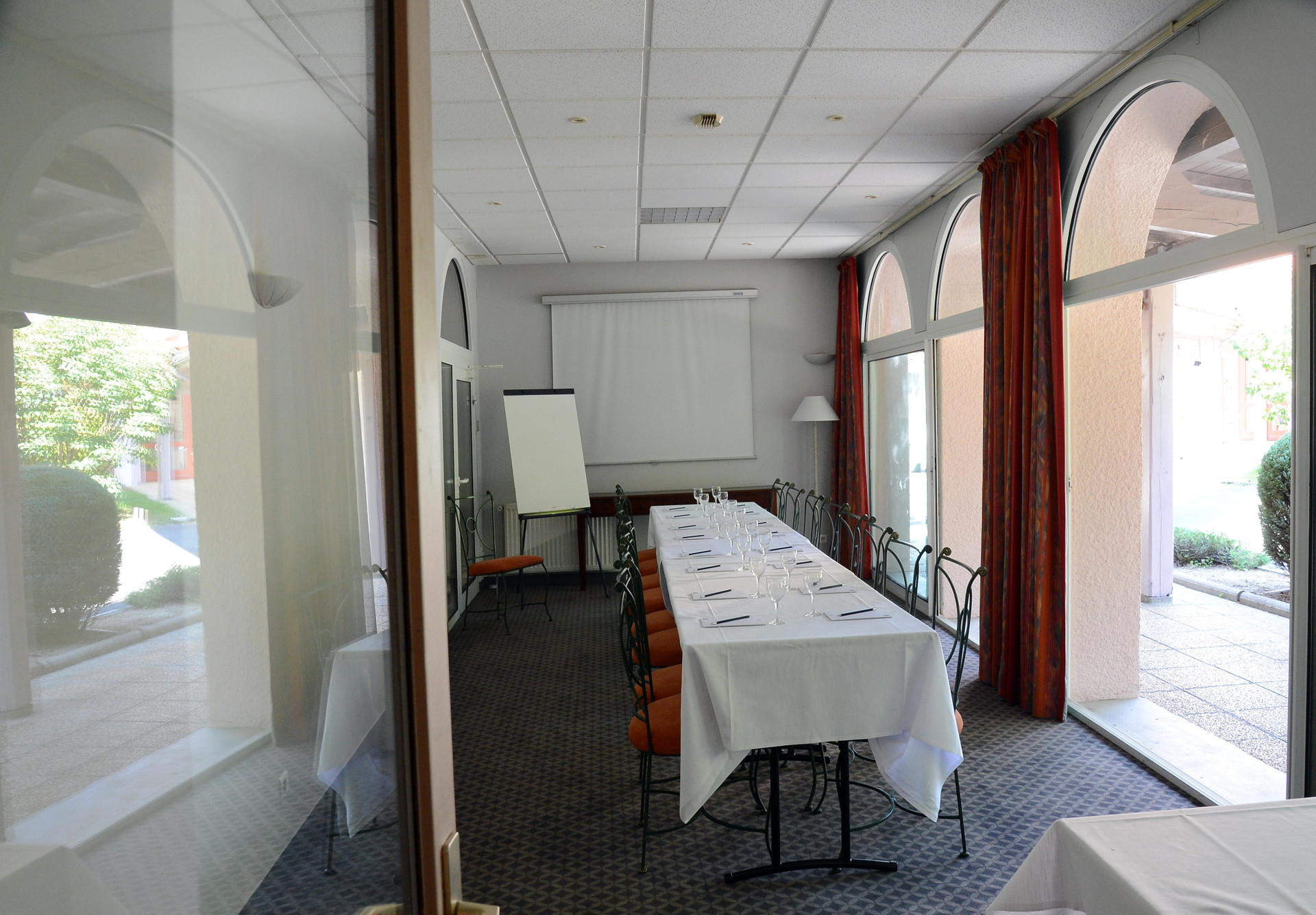Centro de Negocios Clos St Eloi, The Originals Relais