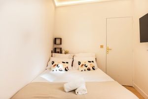 Alquiler Vacacional - Large bright loft with mezzanine & jacuzzi- Chine 3