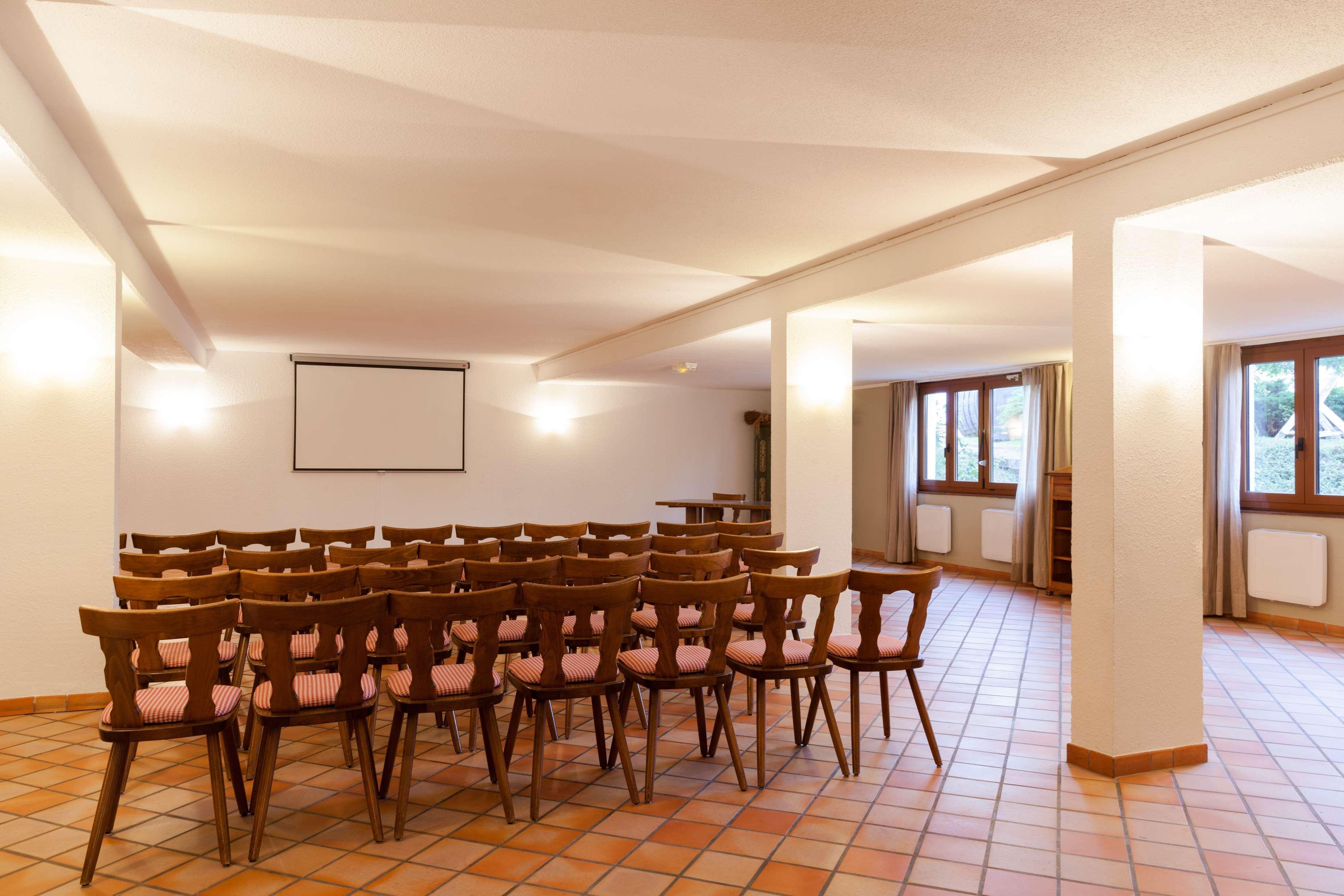 Centro de Negocios Le Verger des Châteaux, The Originals Relais