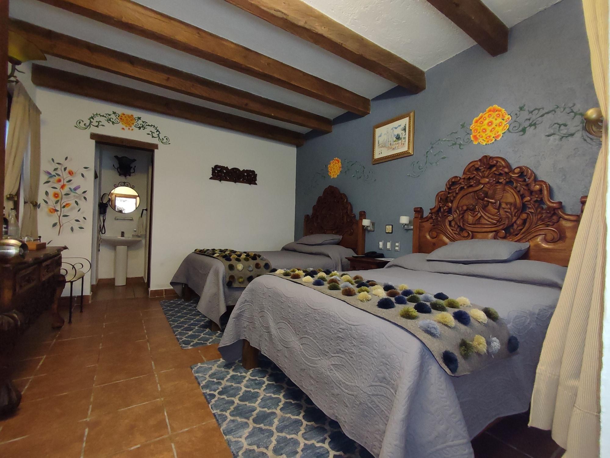 Varios Hotel Grand Maria