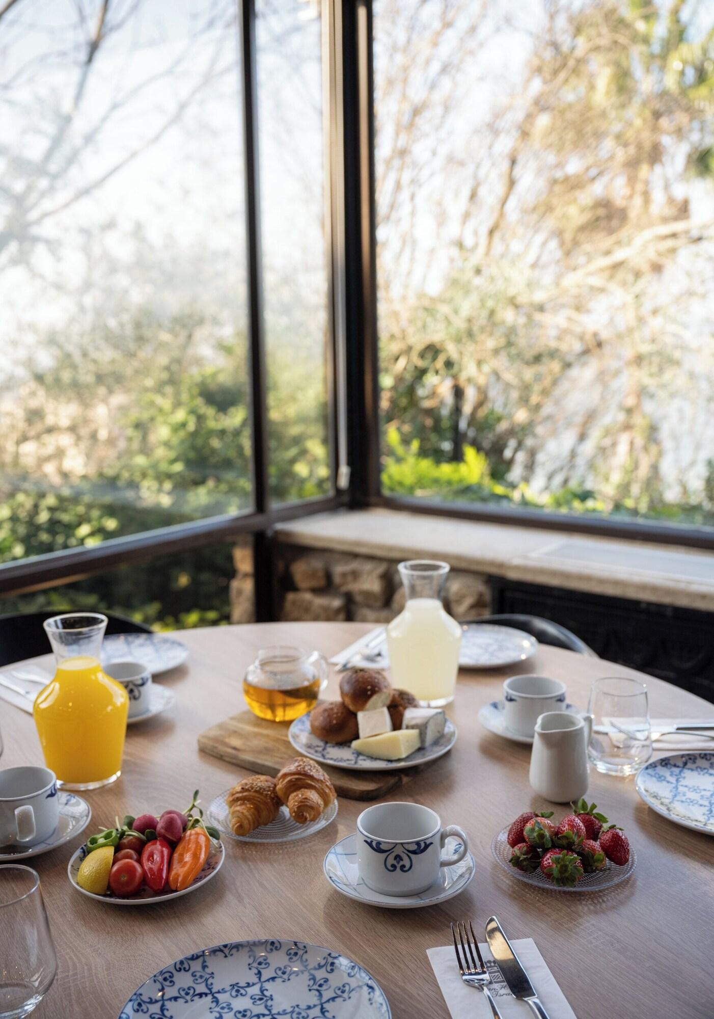 Restaurant Ruth Zefat By Dan Hotels