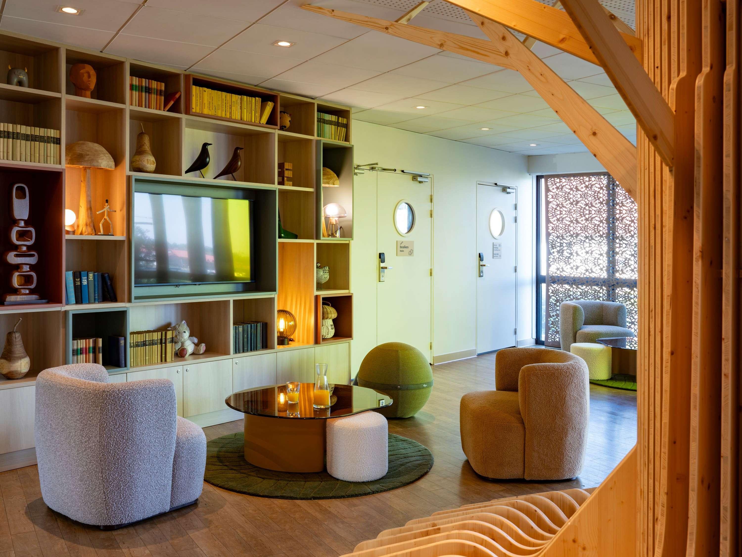Vista Exterior ibis Styles Gueret